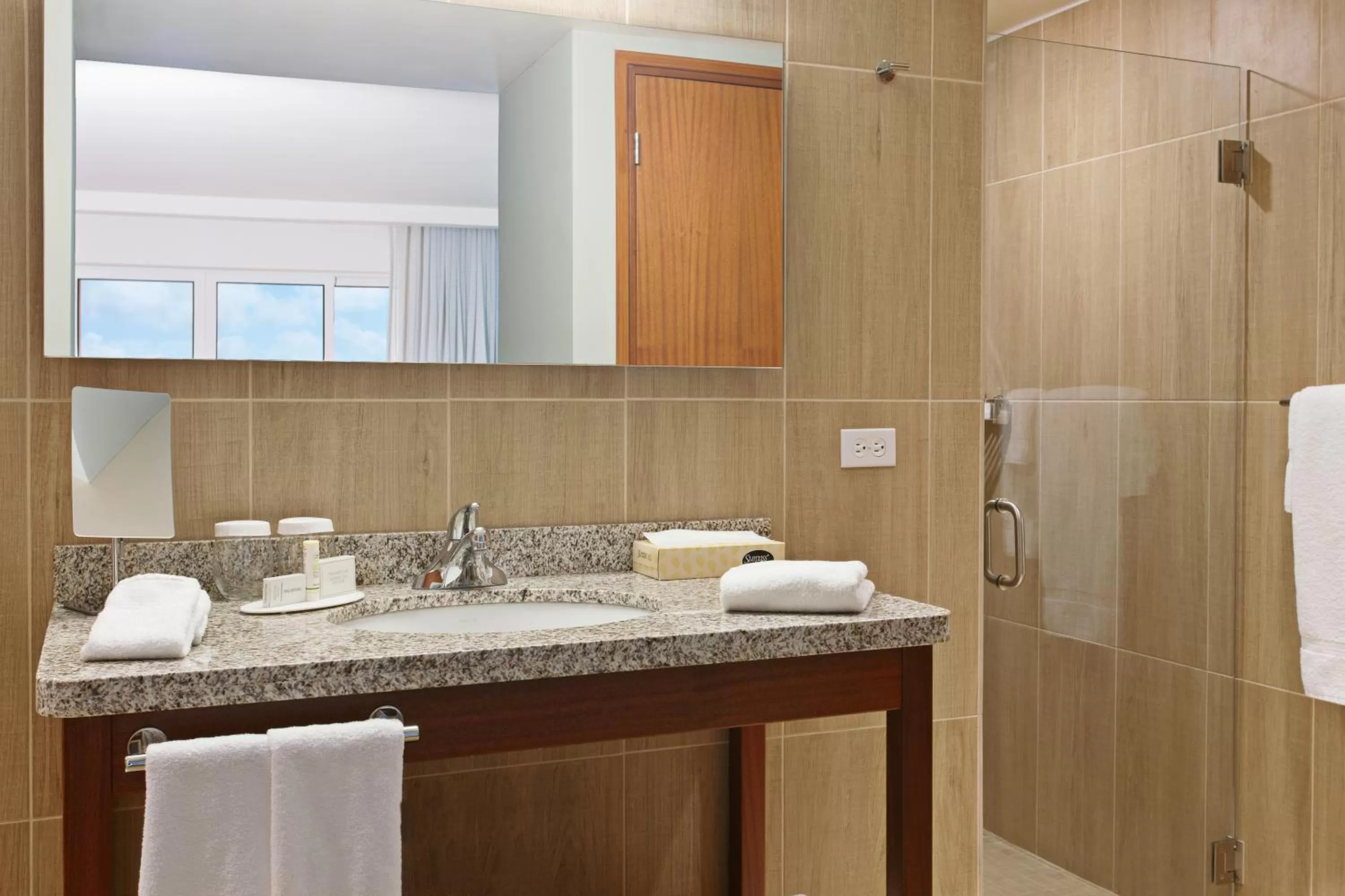 Shower, Bathroom in Courtyard by Marriott Bonaire Dive Resort