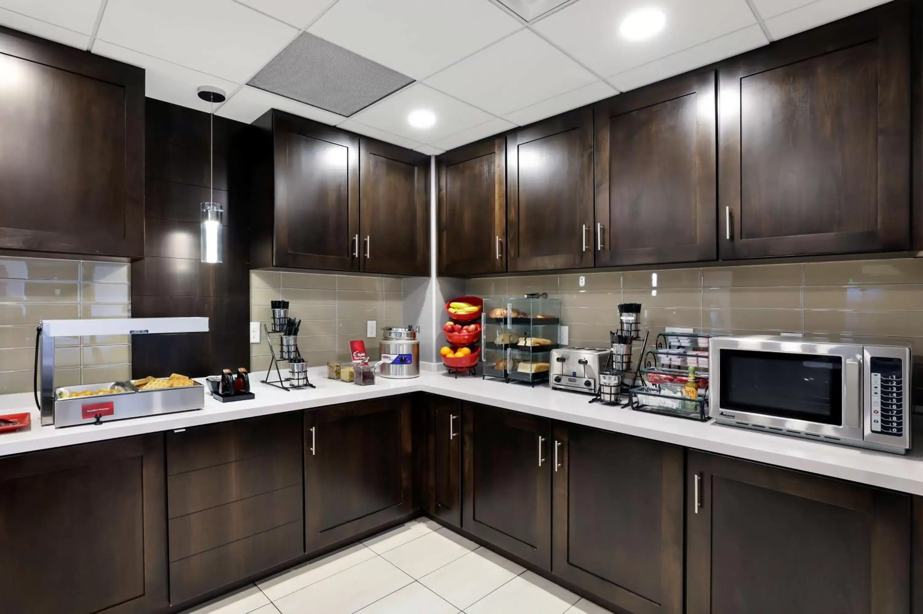 Breakfast in Best Western Plus Castle Rock Breakfast in Best Western Plus Castle Rock