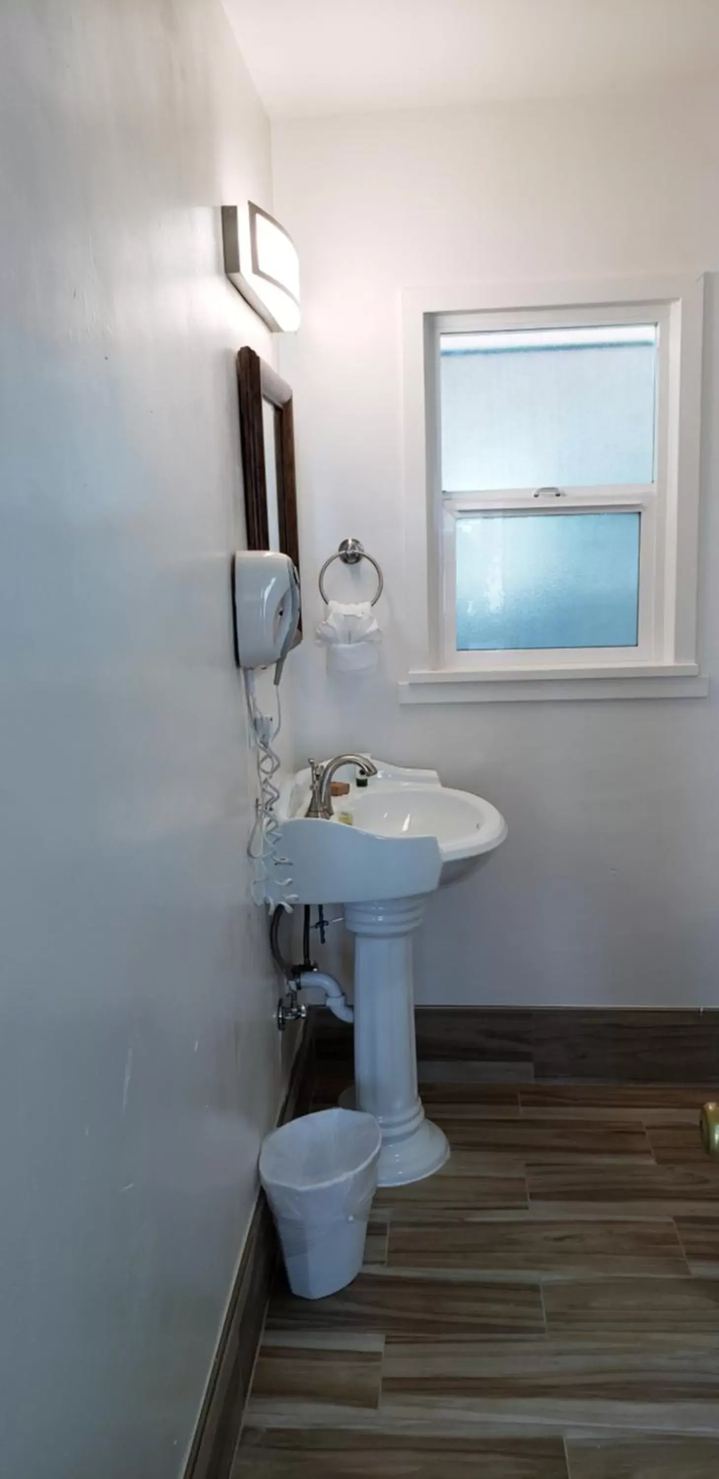 Bathroom in The Palomar Inn