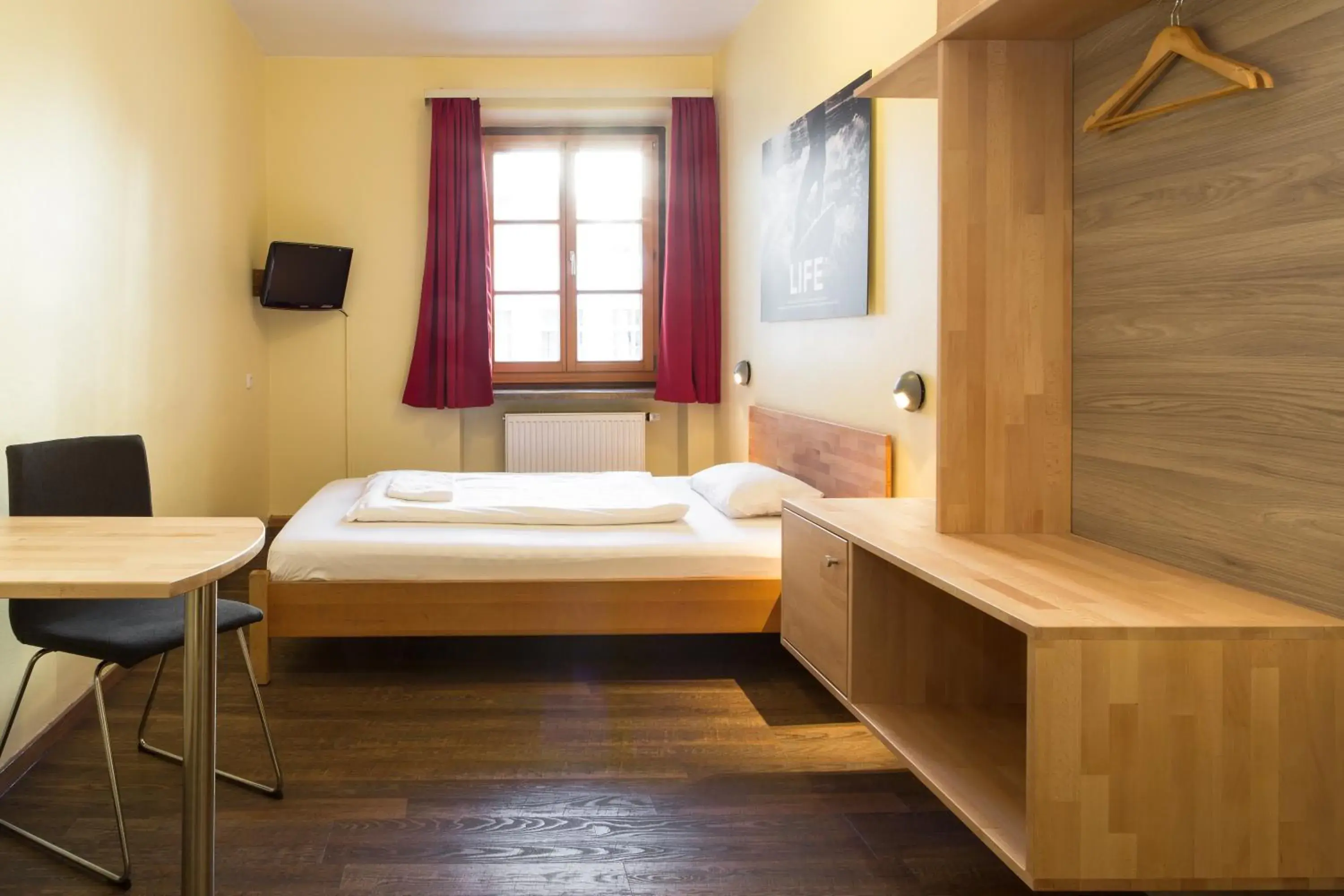 Photo of the whole room, Bed in Euro Youth Hotel Munich