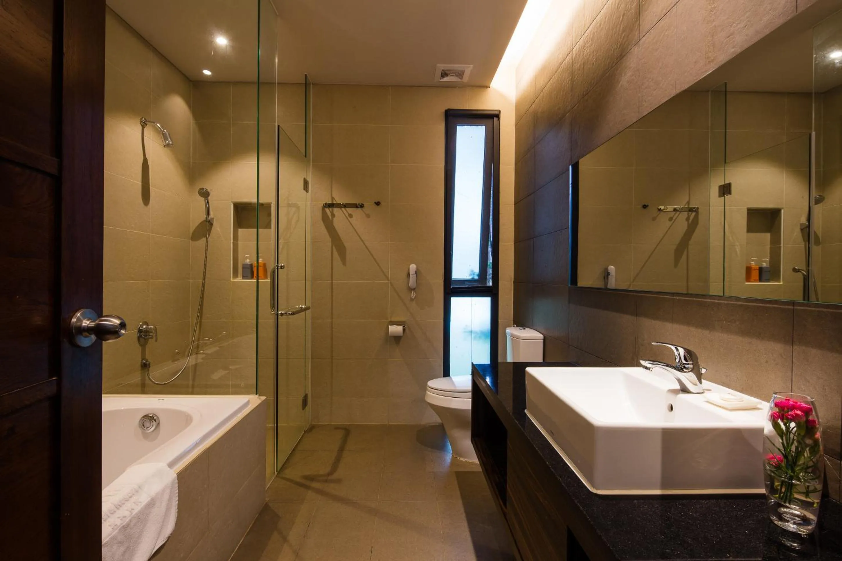 Shower in Terracotta Hotel & Resort Dalat