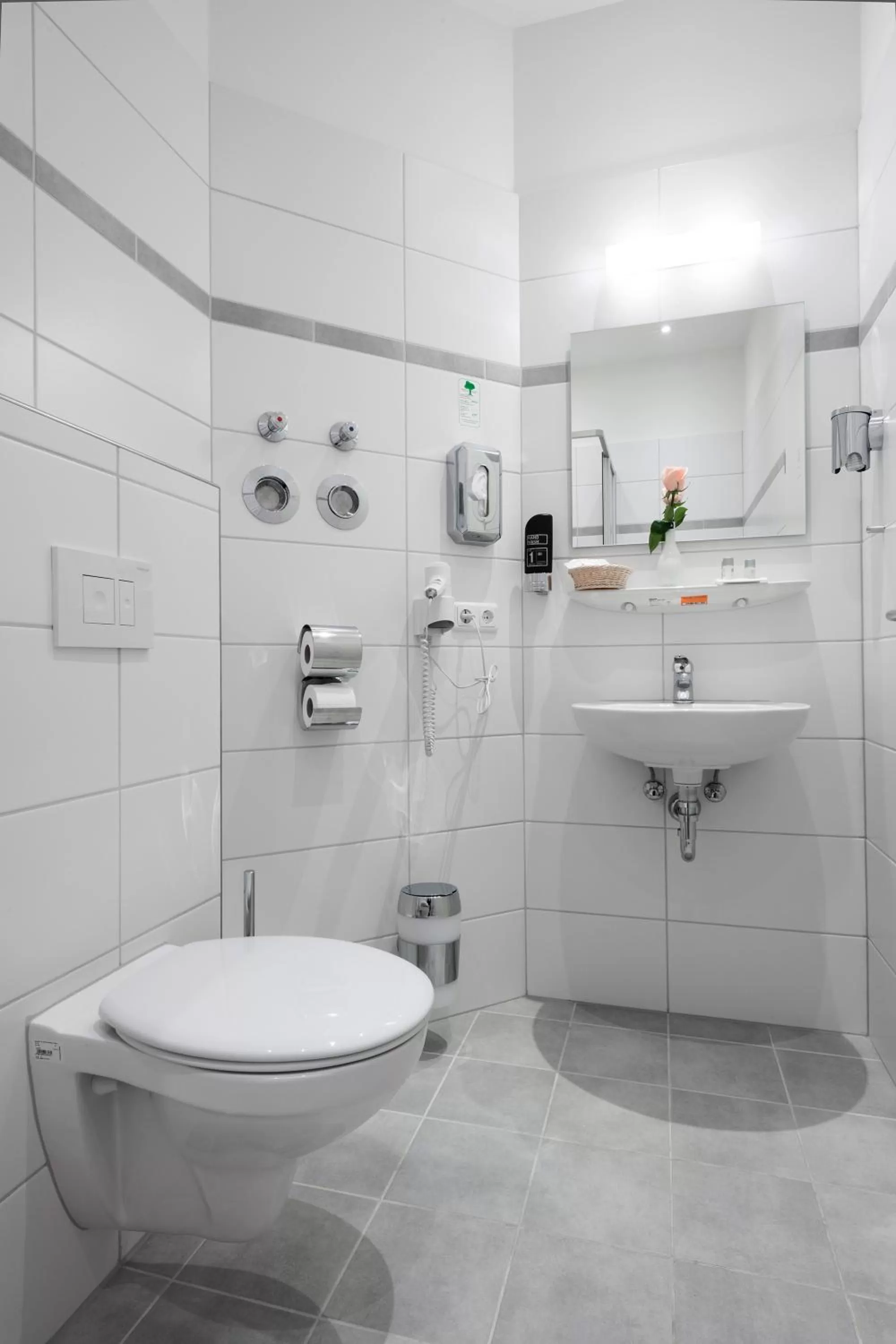 Bathroom in Upper Room Hotel Kurfürstendamm