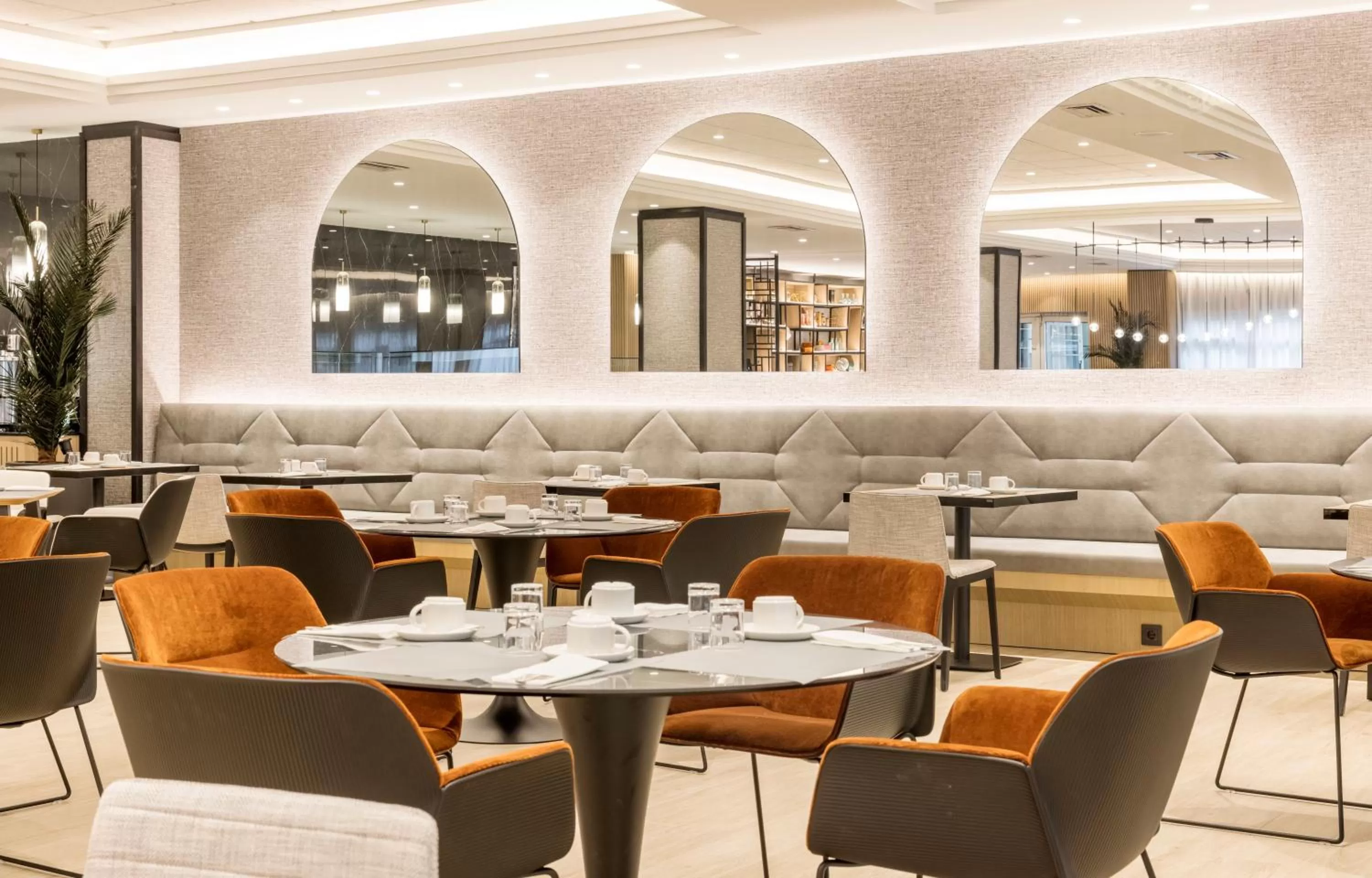 Restaurant/places to eat in Ilunion Alcora Sevilla