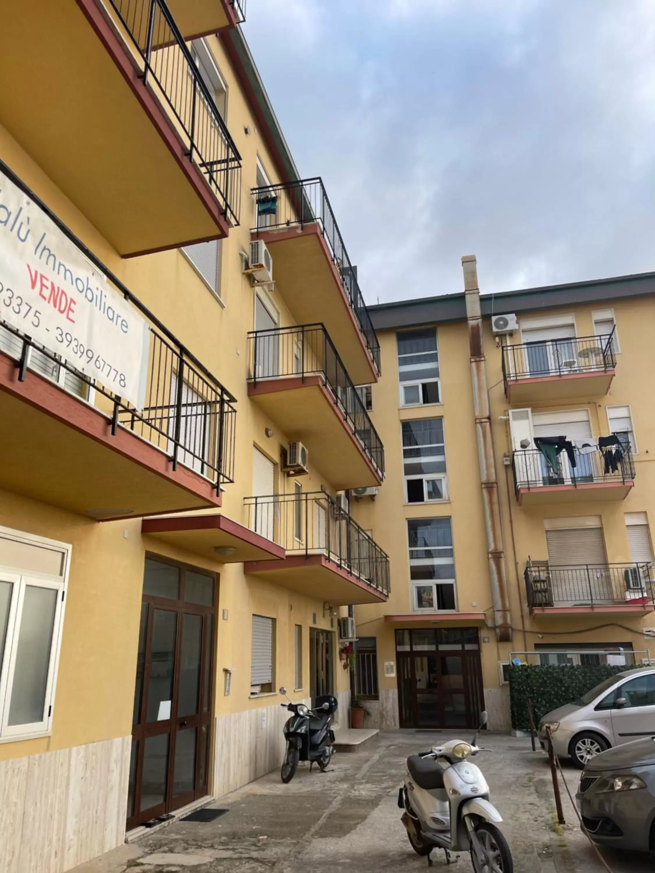 Property Building in B&B Le Suites di Costanza