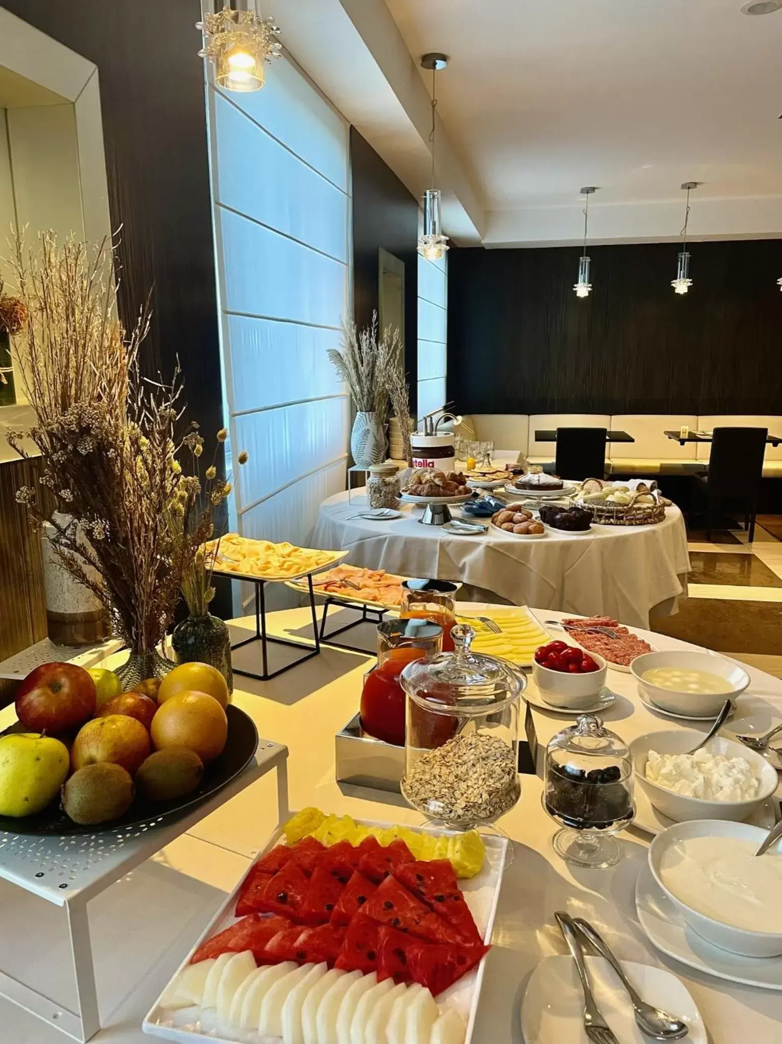 Buffet breakfast in Axolute Comfort Hotel Como - Cantù