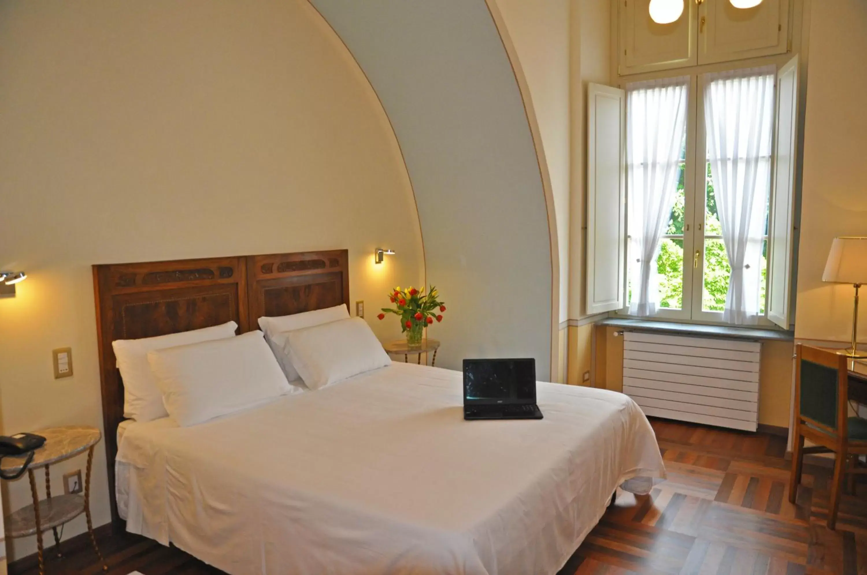 Bed, Room Photo in Hotel Roma e Rocca Cavour