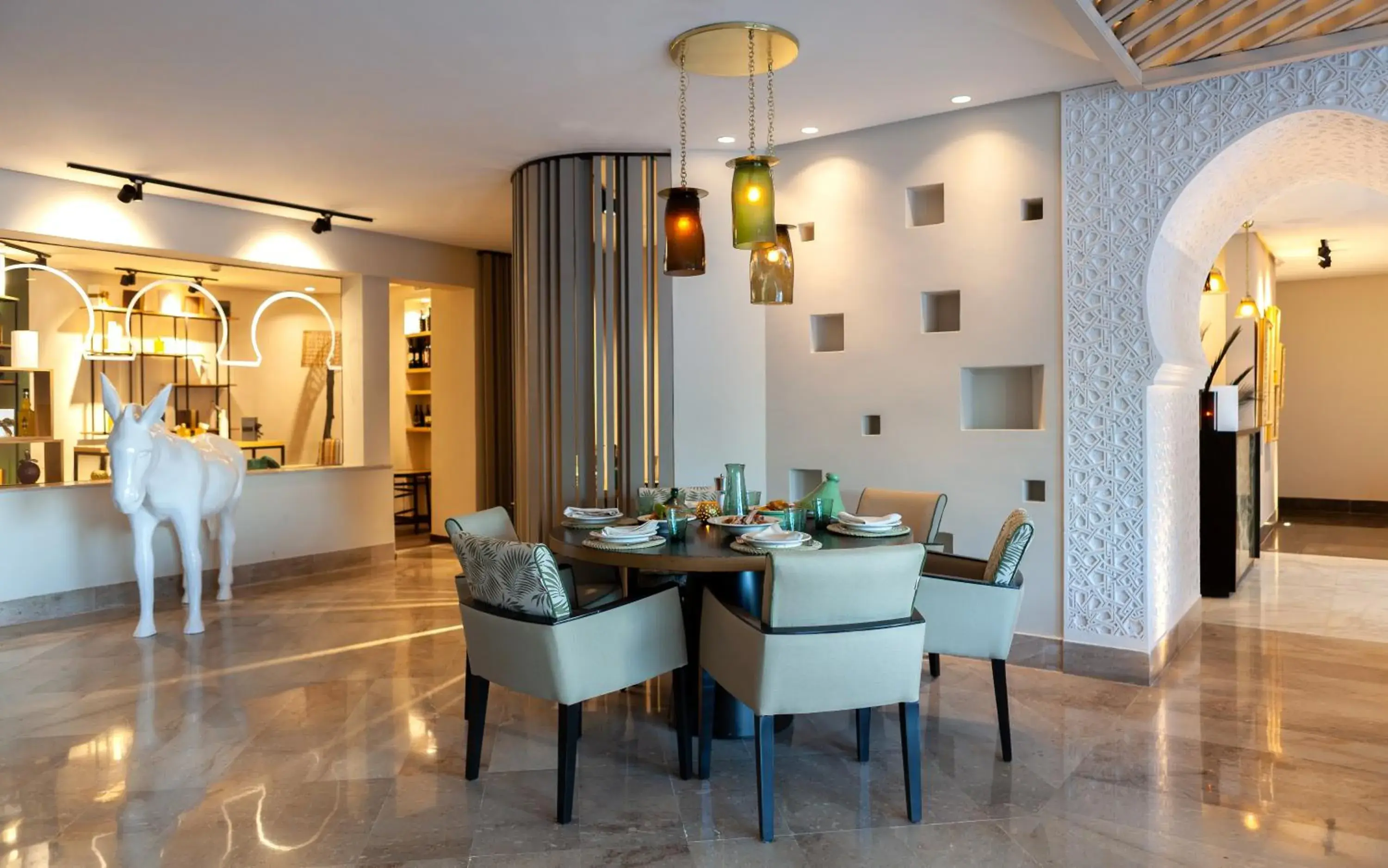 Living room, Restaurant/Places to Eat in Mövenpick Hotel Gammarth Tunis