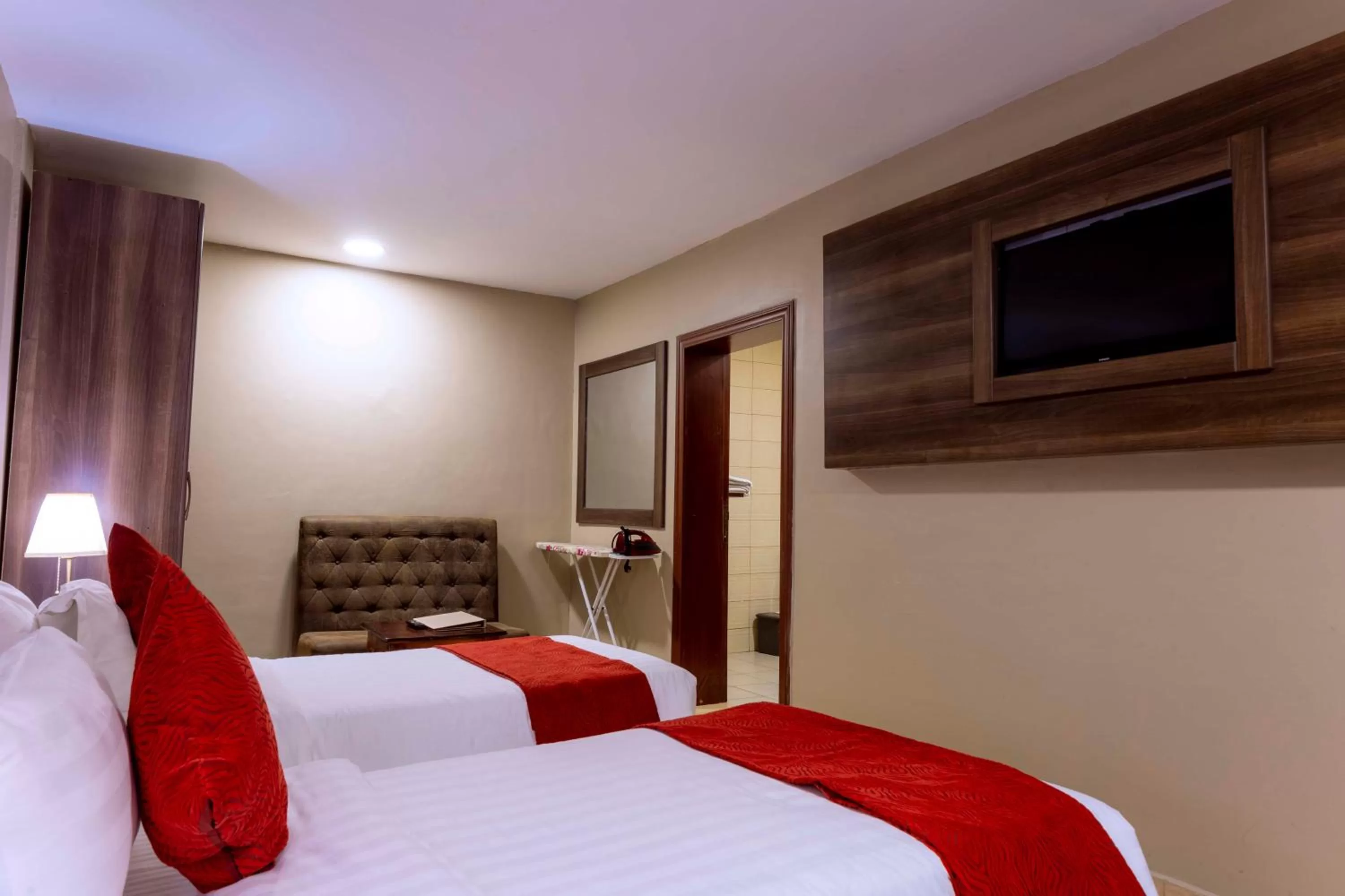 TV and multimedia in Legend Boutique Hotel