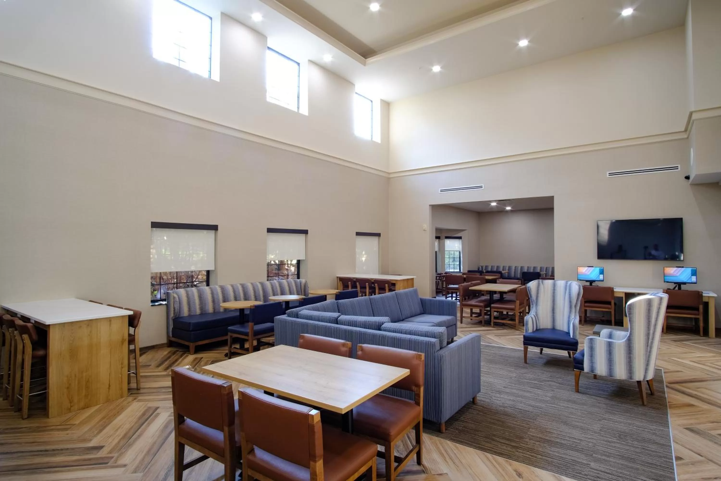 Breakfast in Staybridge Suites Quantico-Stafford by IHG