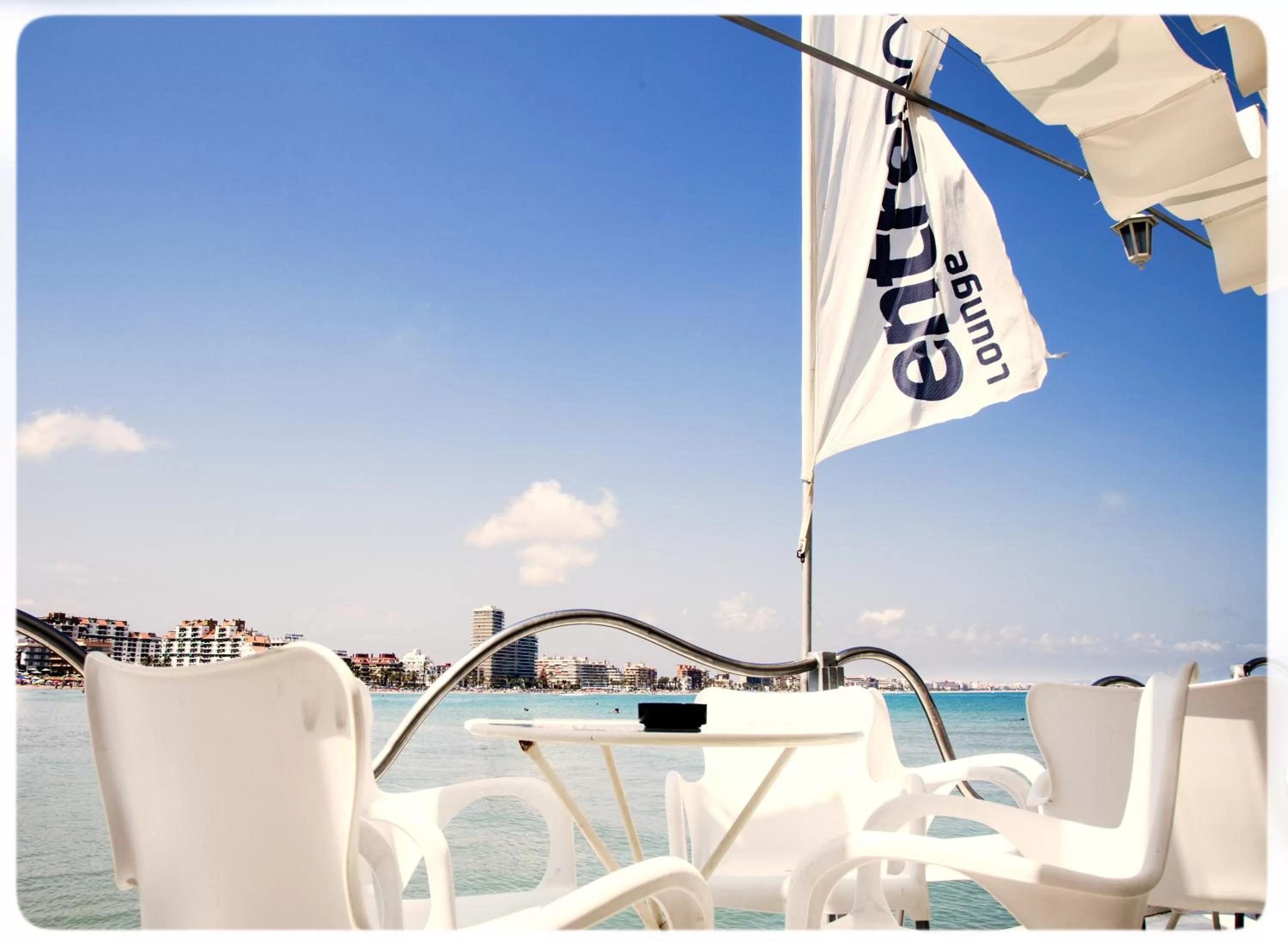 Lounge or bar in Hotel Muva Beach