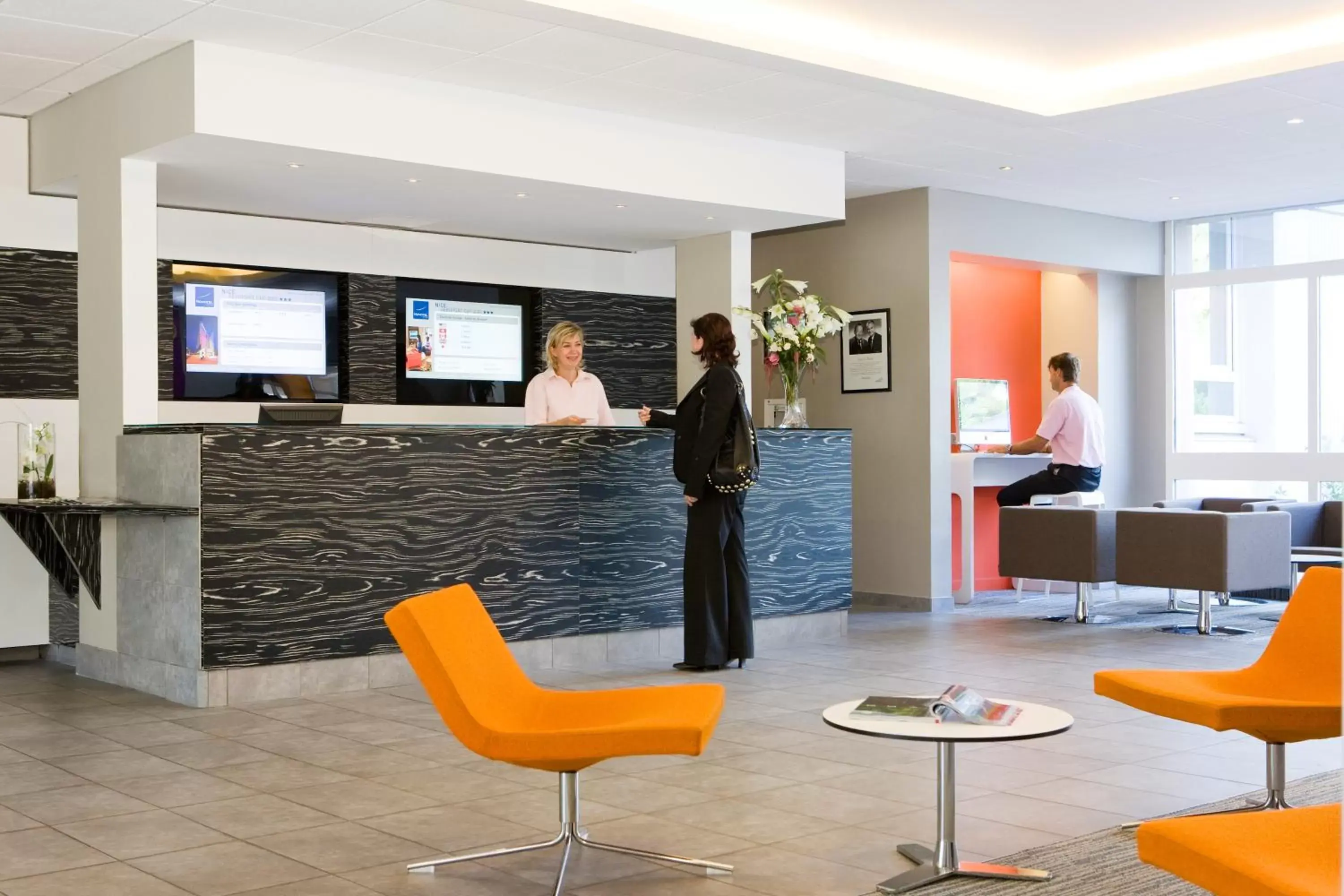 People, Lobby/Reception in Novotel Nice Aéroport Cap 3000