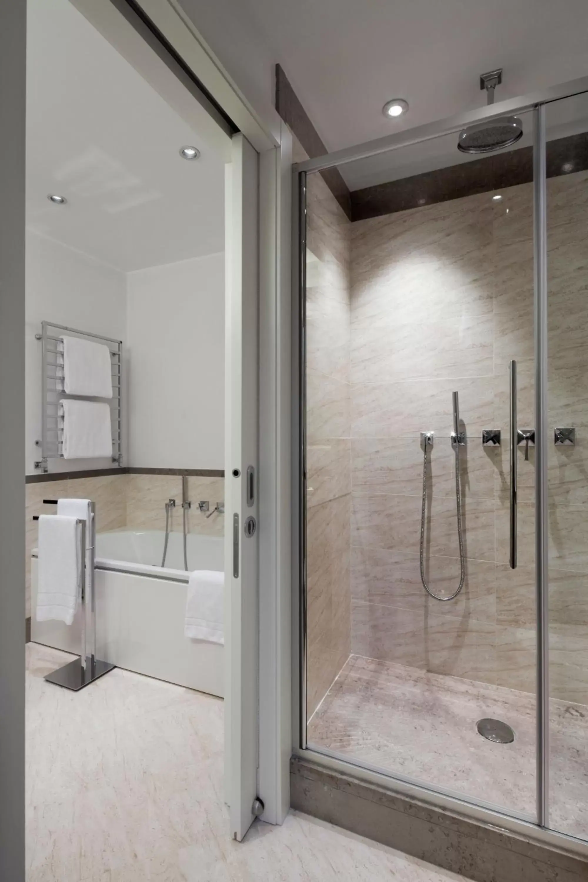 Bathroom in Maison Milano | UNA Esperienze