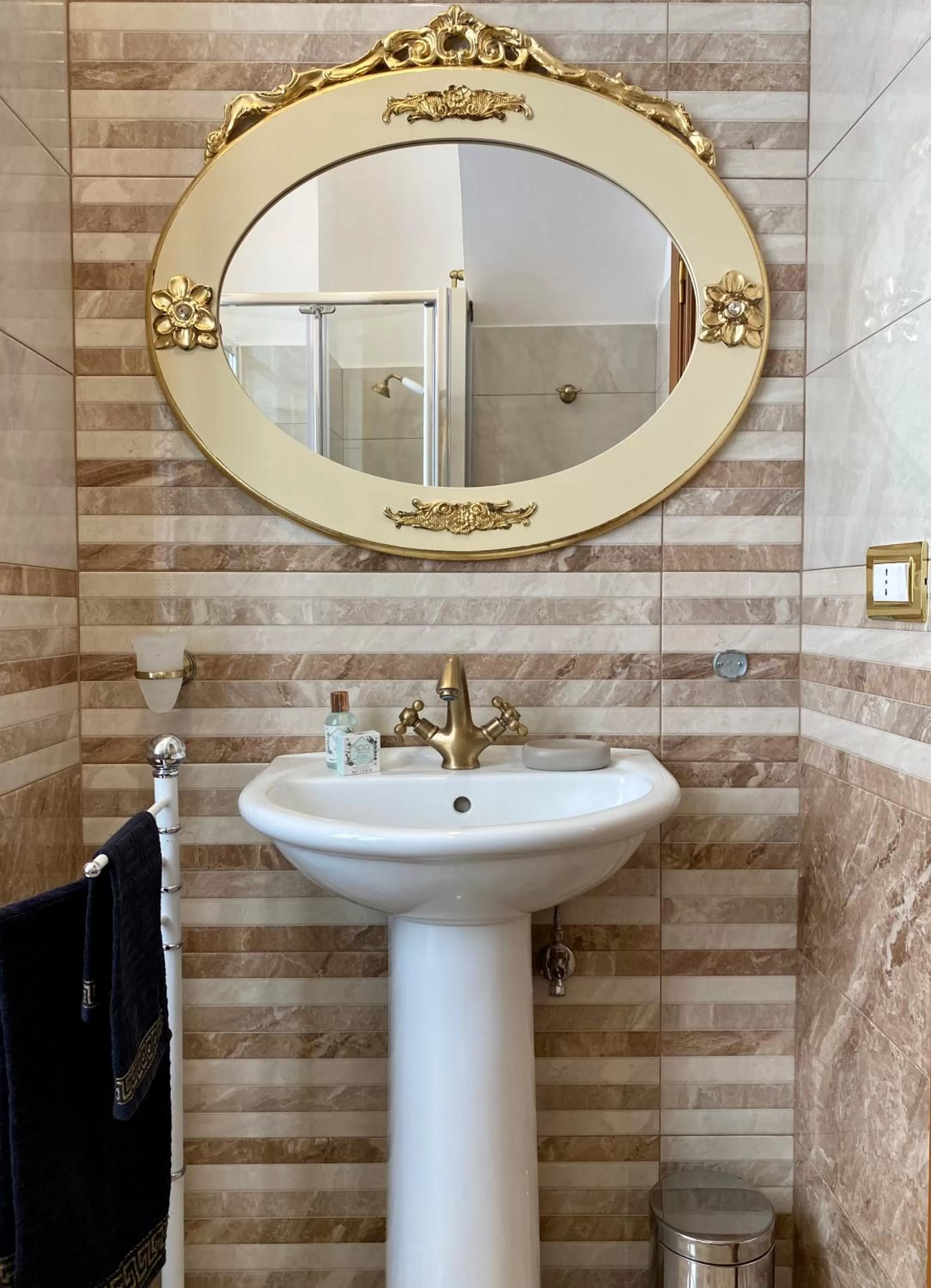 Bathroom in Suite Incentro Salerno