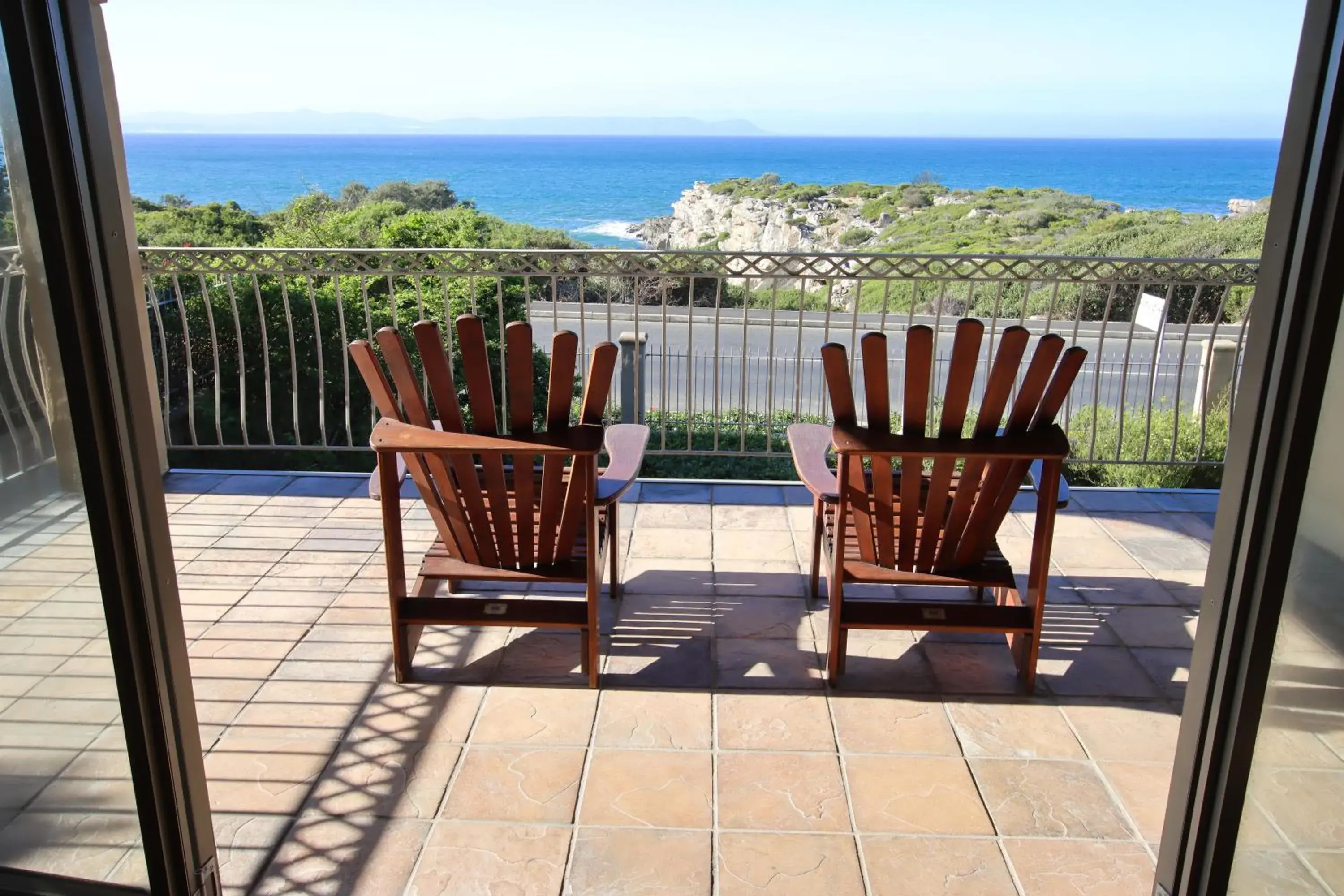 View (from property/room), Balcony/Terrace in On The Cliff Guest House