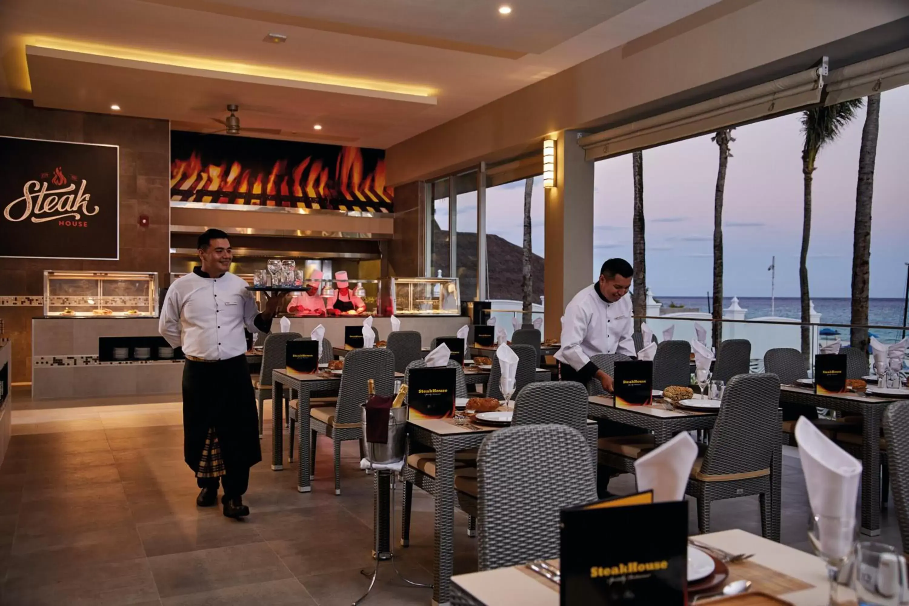 Restaurant/places to eat in Riu Palace Riviera Maya - All Inclusive Restaurant/places to eat in Riu Palace Riviera Maya - All Inclusive