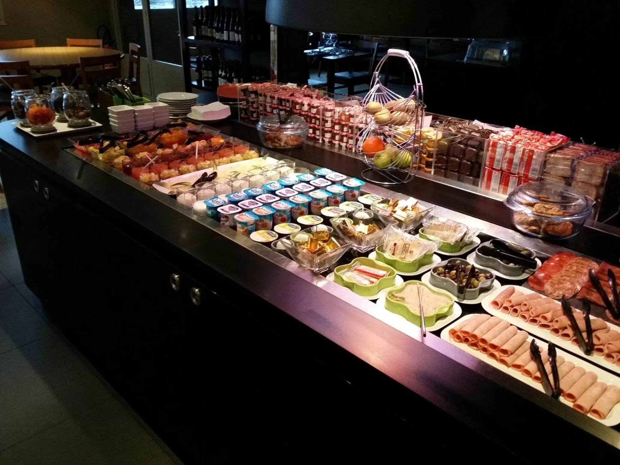 Food and drinks in Campanile Le Mans Est