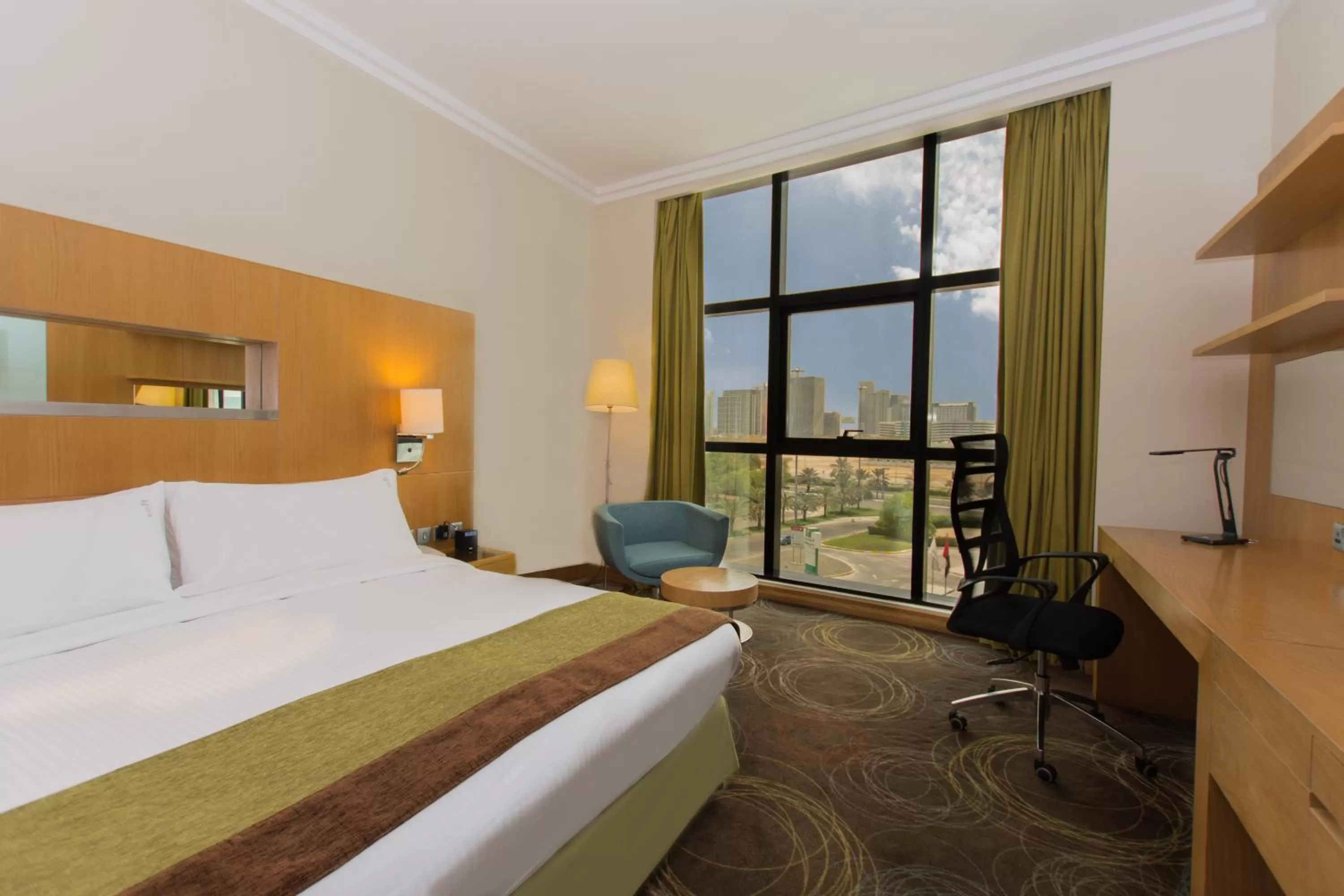 Standard King Room in Holiday Inn Abu Dhabi, an IHG Hotel