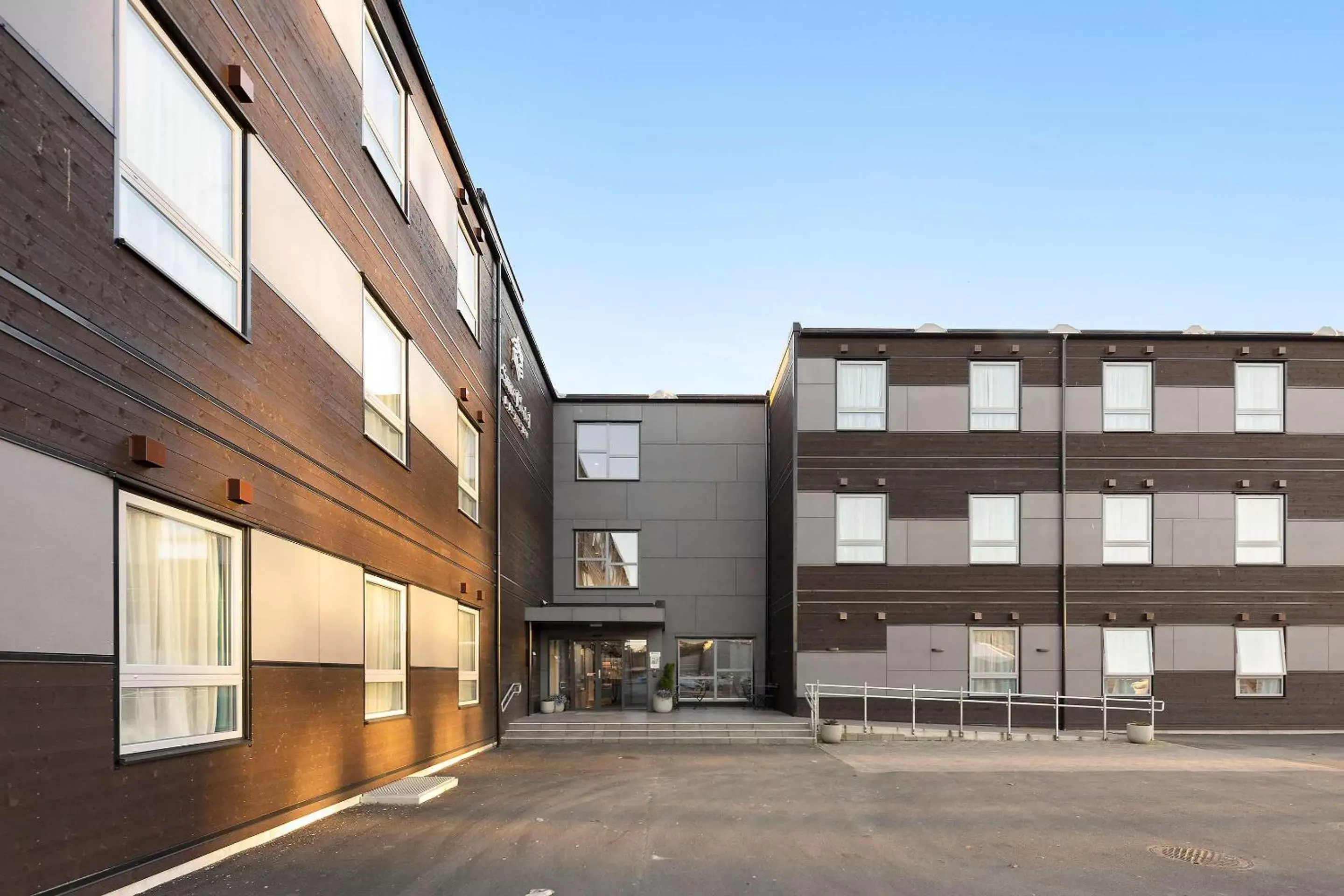 Property Building in Sure Hotel by Best Western Trondheim Airport