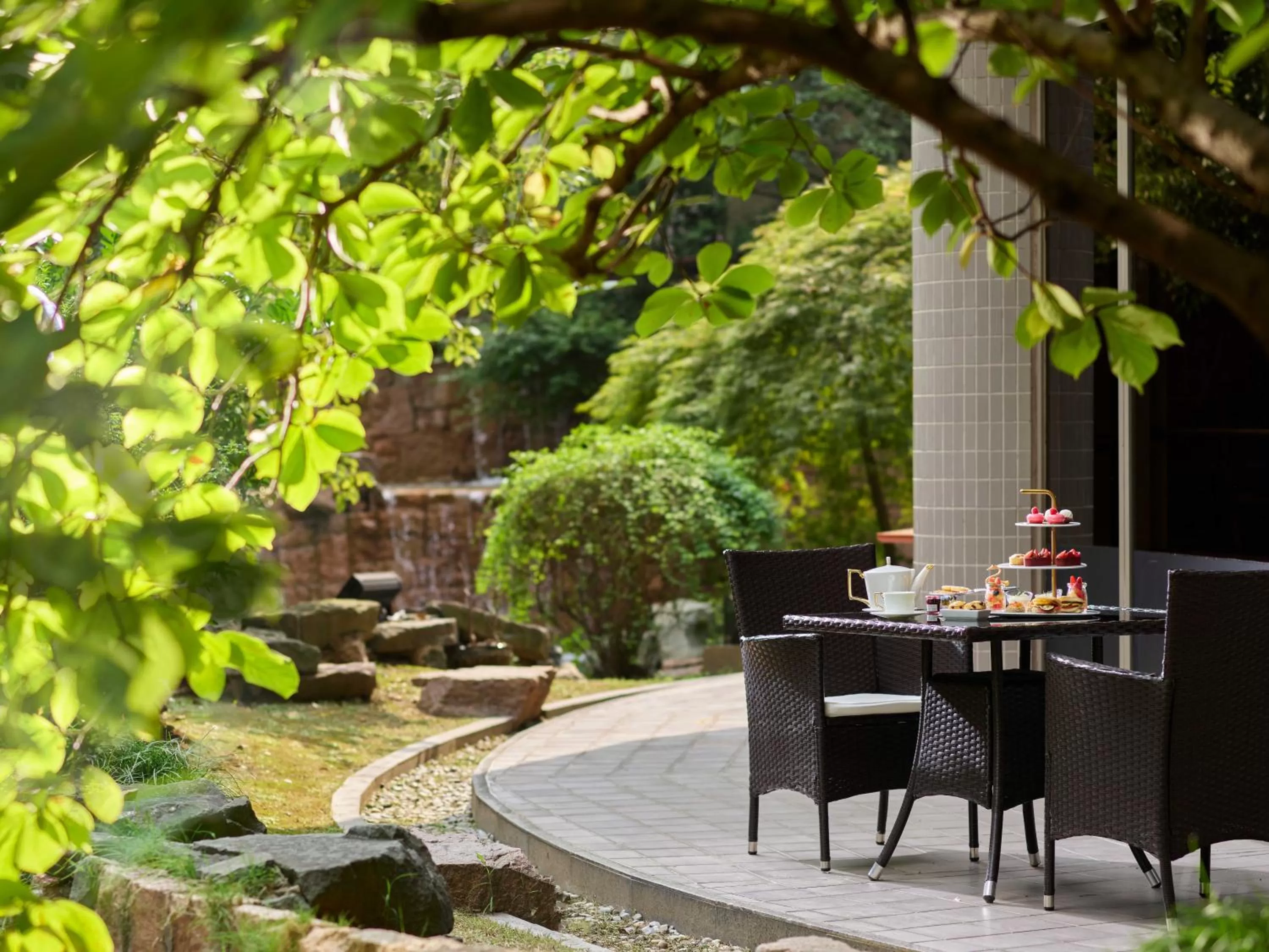 Garden in Hongqiao Jin Jiang Hotel (Formerly Sheraton Shanghai Hongqiao Hotel)
