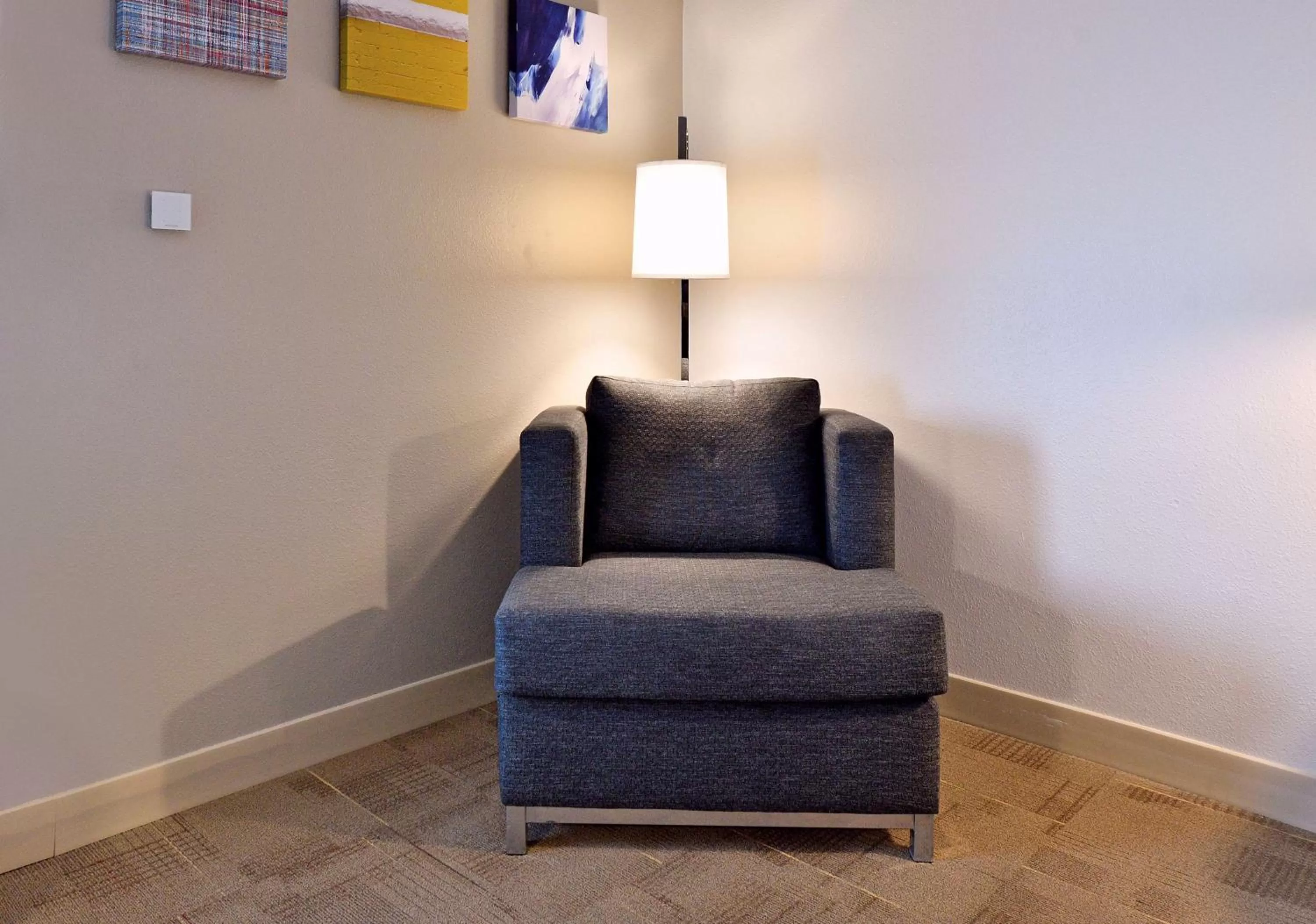 Living room in Hampton Inn Santee-I-95