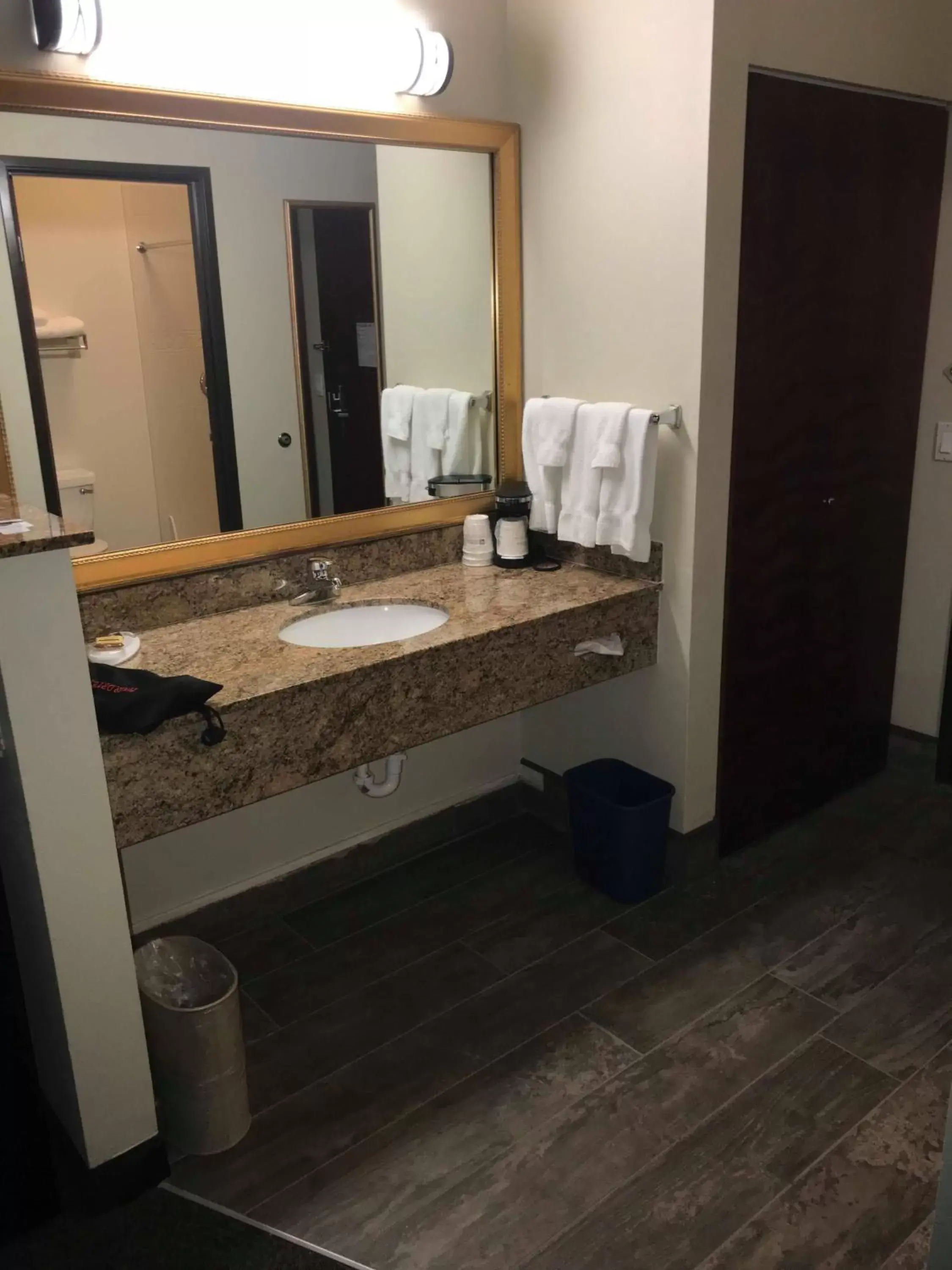 Bathroom in Best Western PLUS Walla Walla Suites Inn