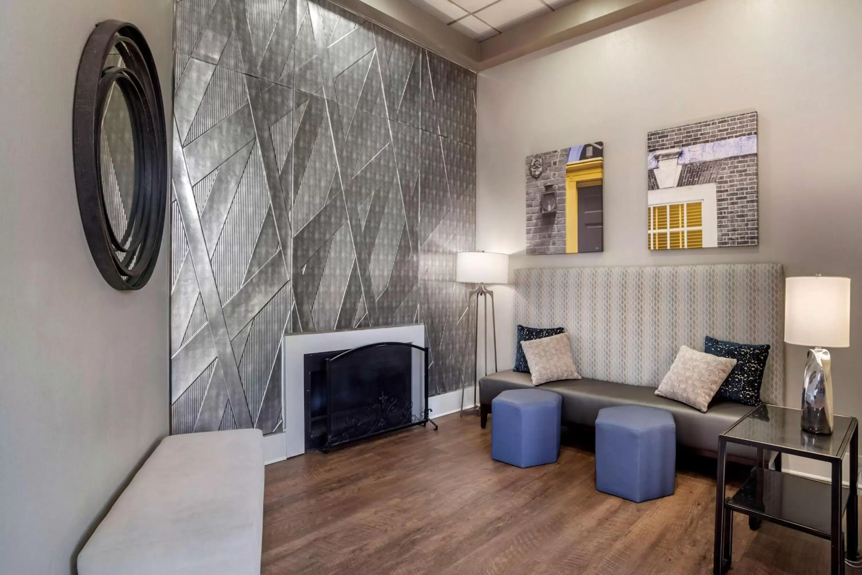 Lobby or reception in Best Western Plus Philadelphia Airport South - at Widener University Lobby or reception in Best Western Plus Philadelphia Airport South - at Widener University