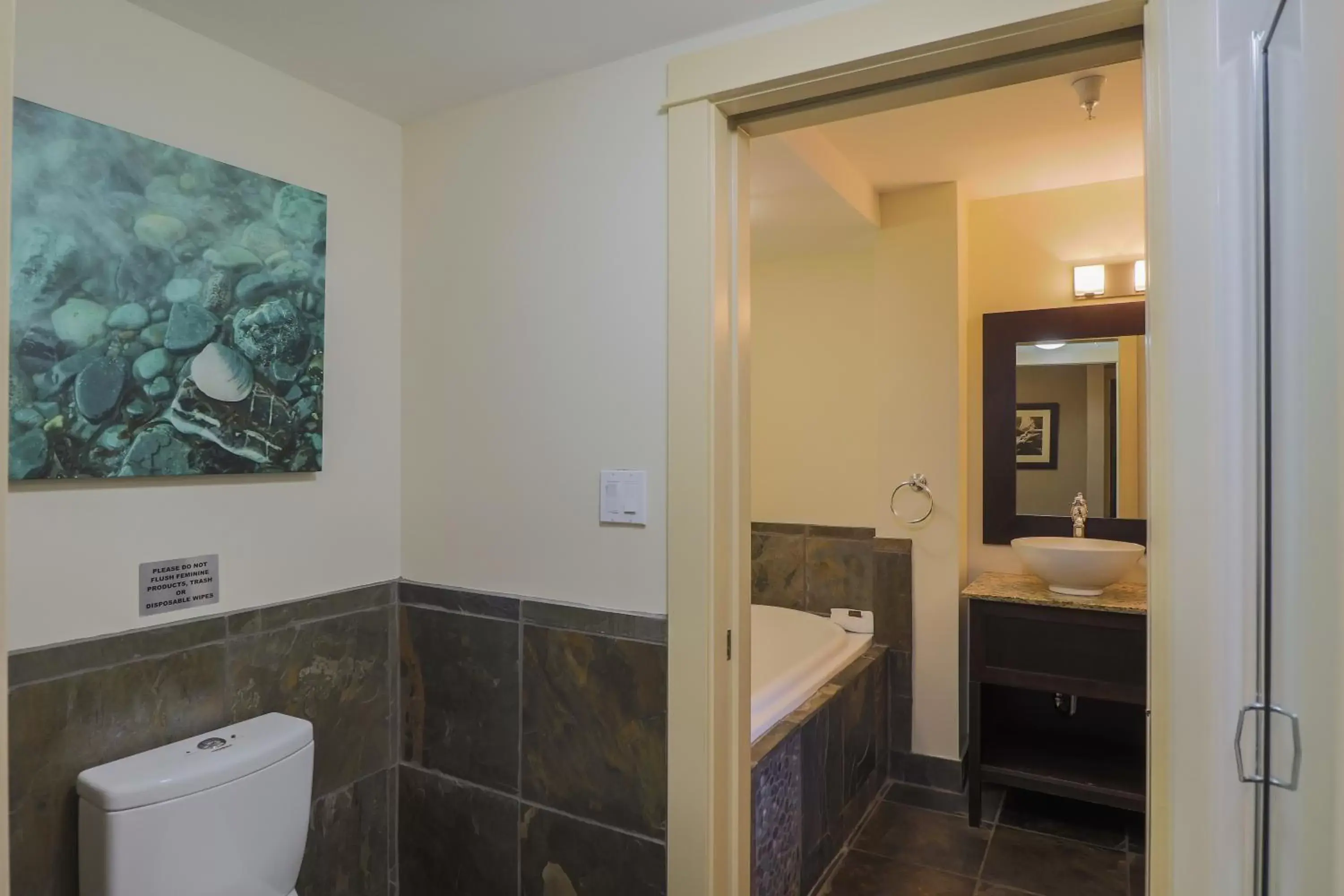 Bathroom in Pacific Shores Resort & Spa