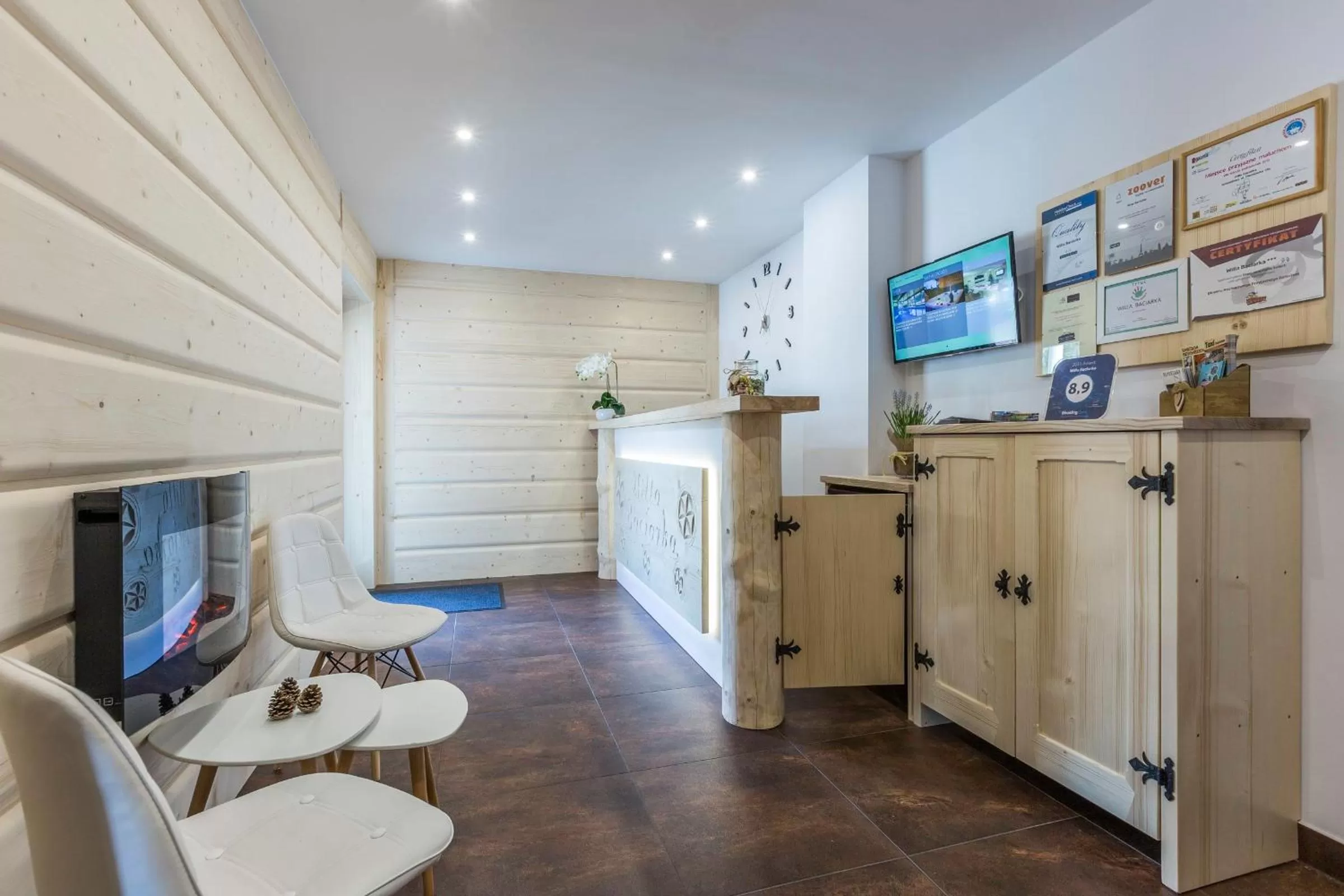 Lobby or reception in Willa Baciarka-basen, sauny i jacuzzi