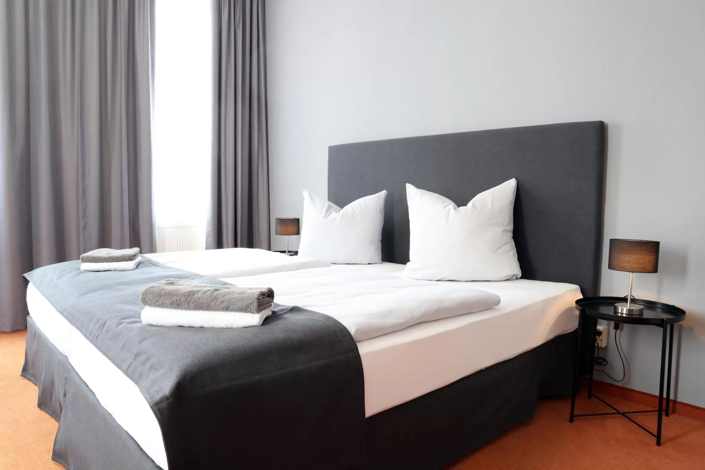 Bed in Hotel Sächsischer Hof