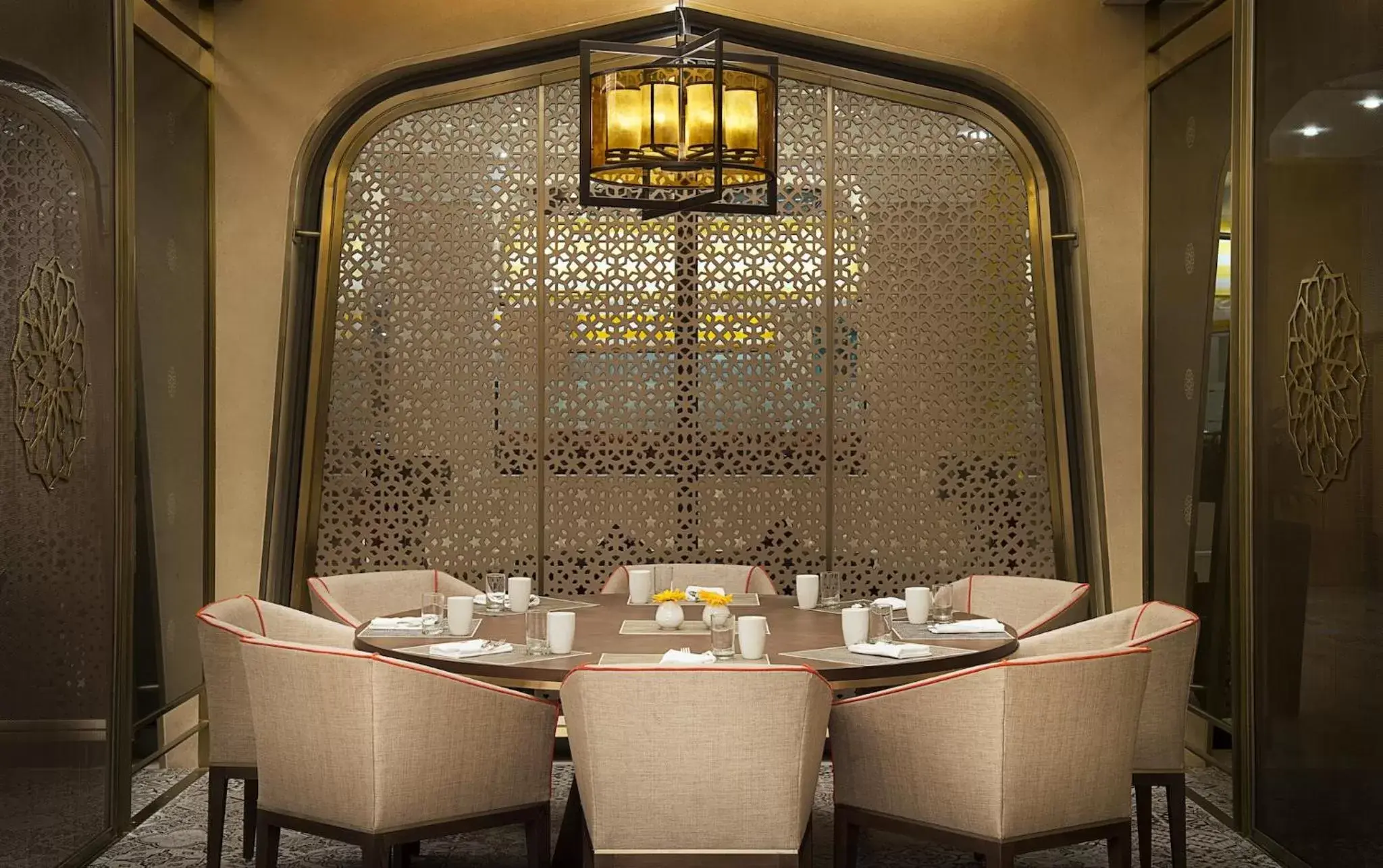 Restaurant/Places to Eat in Radisson Blu Hotel & Resort, Al Ain