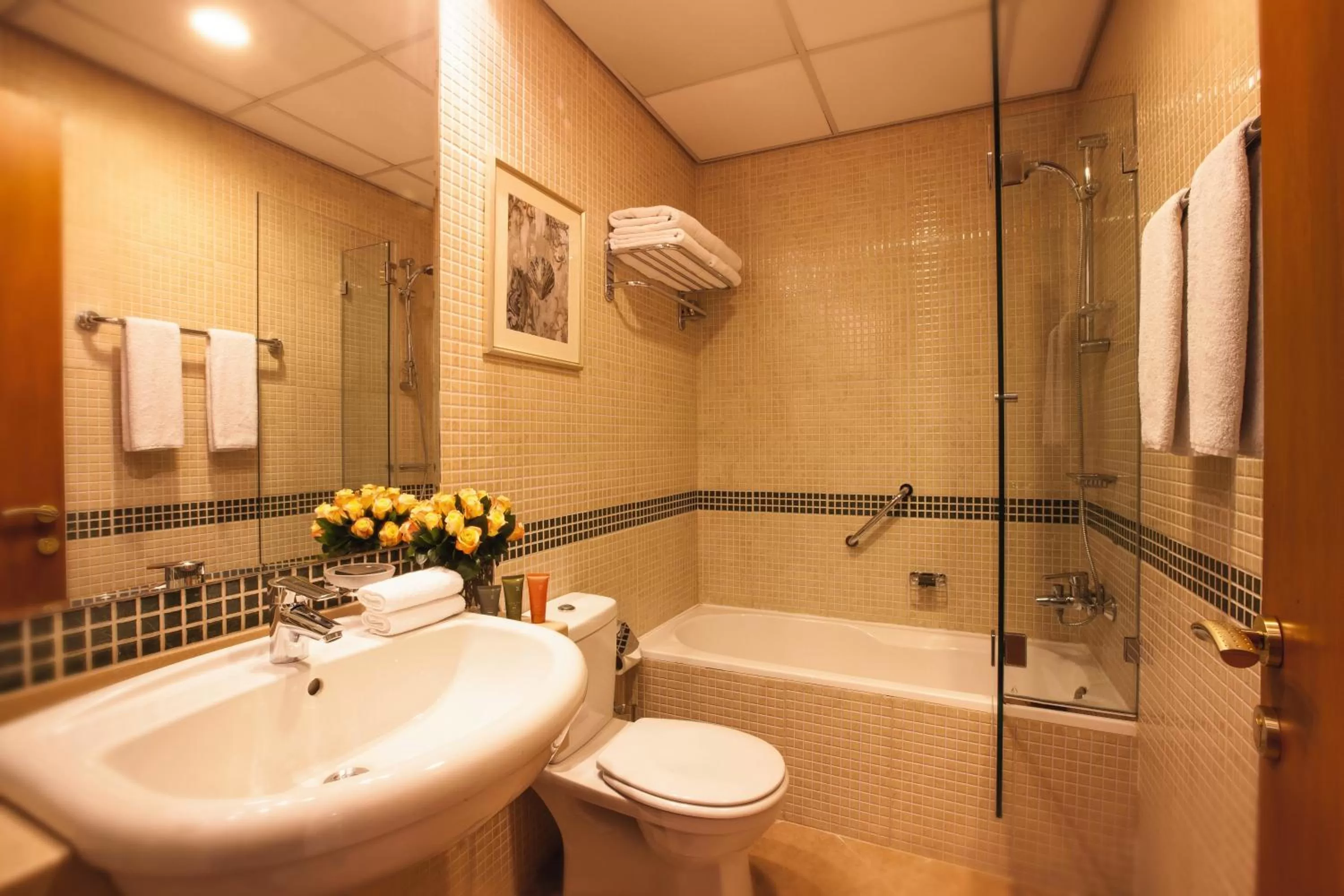 Shower in Mövenpick Hotel & Apartments Bur Dubai