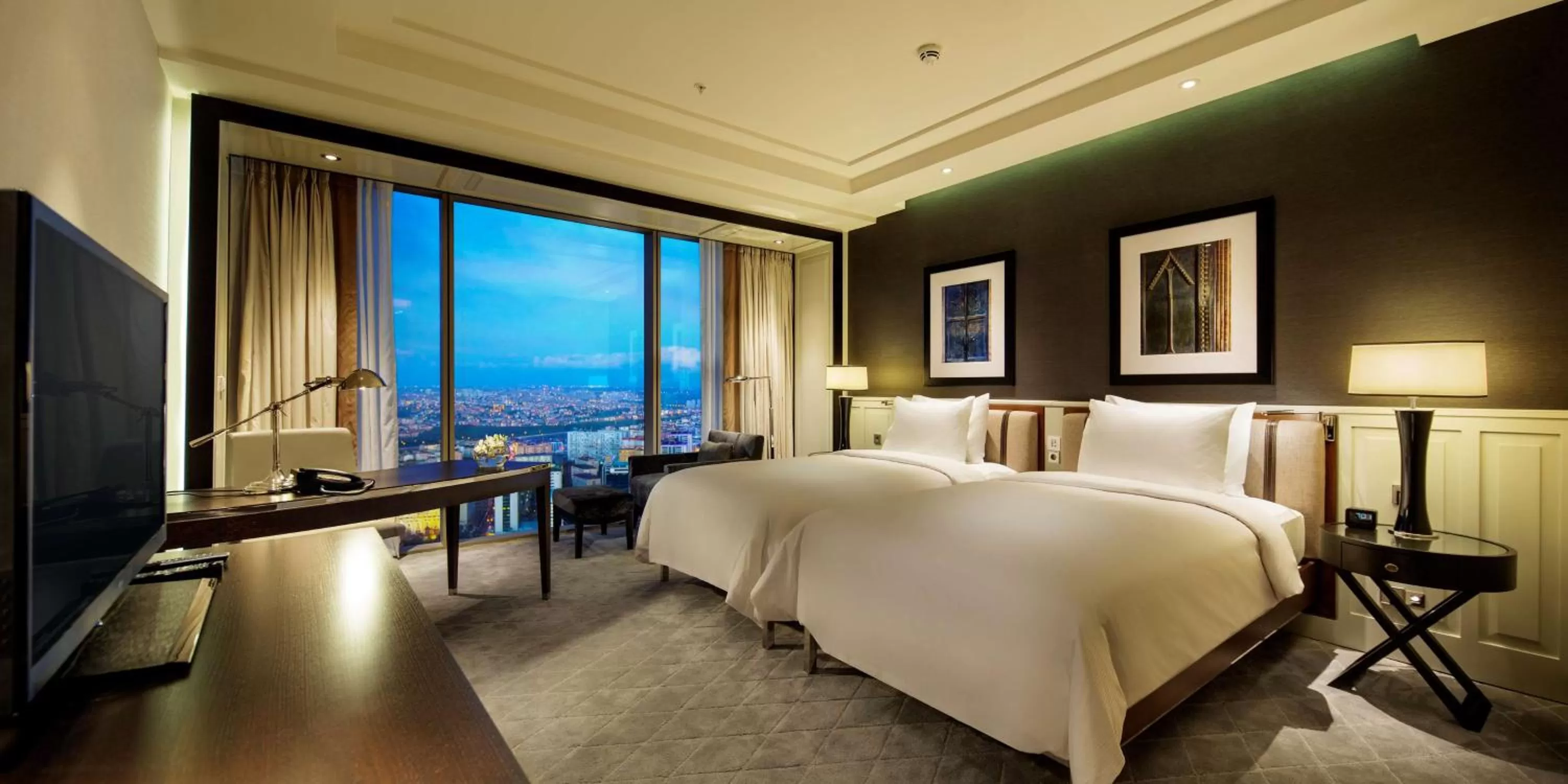 Bedroom, Bed in Hilton Istanbul Bomonti