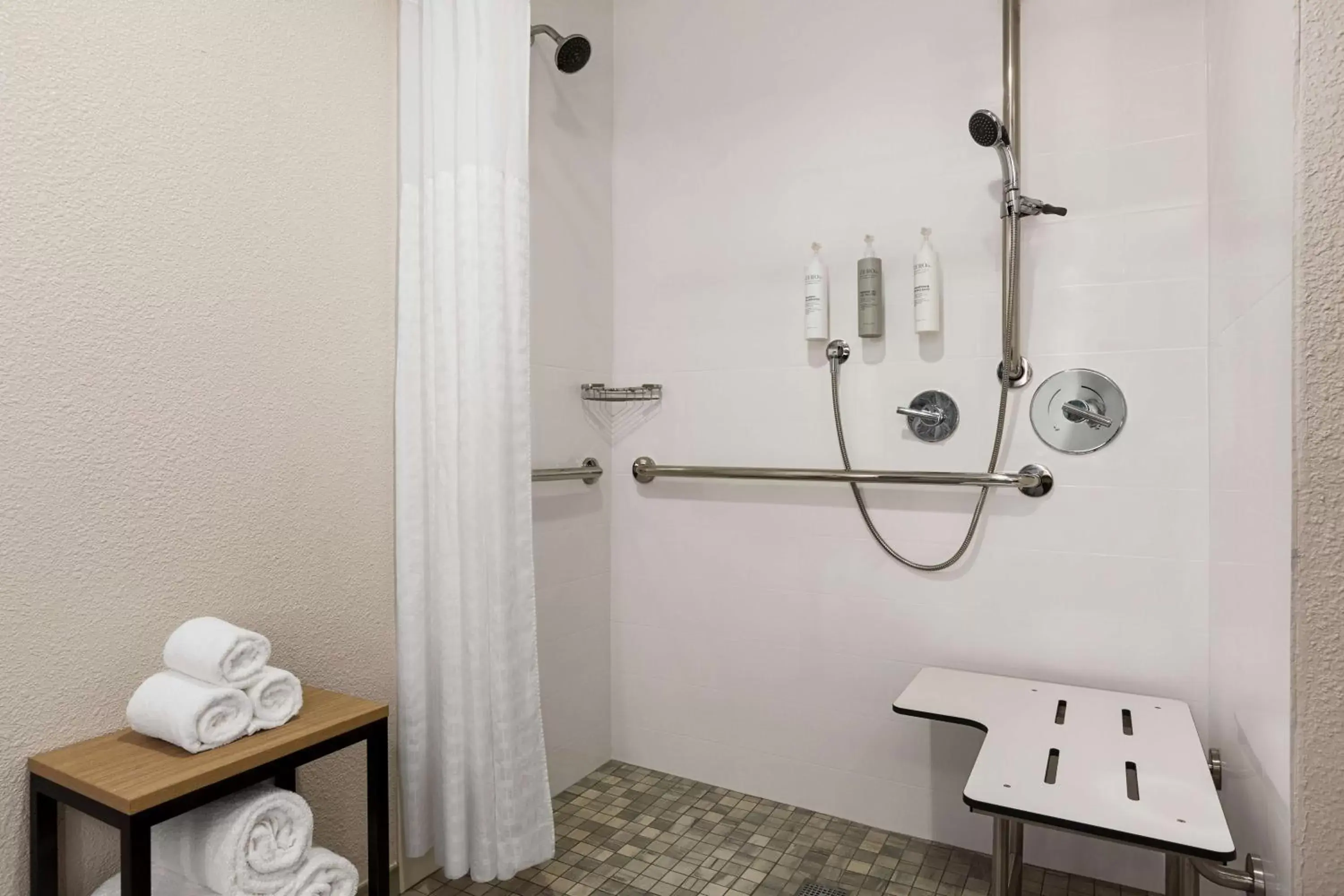Bathroom in Hilton Garden Inn Monterey