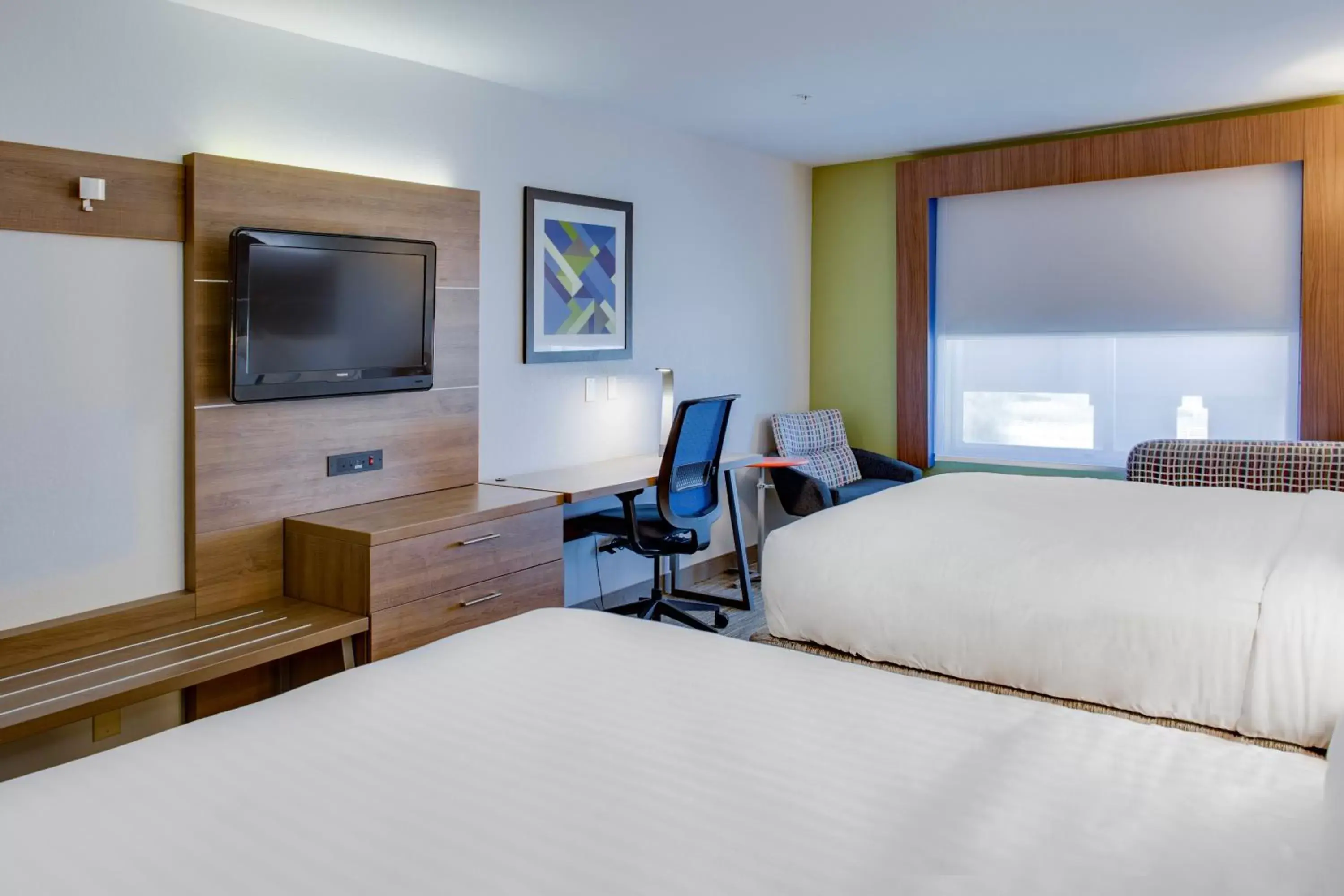 Bed in Holiday Inn Express Hotel & Suites Chickasha, an IHG Hotel