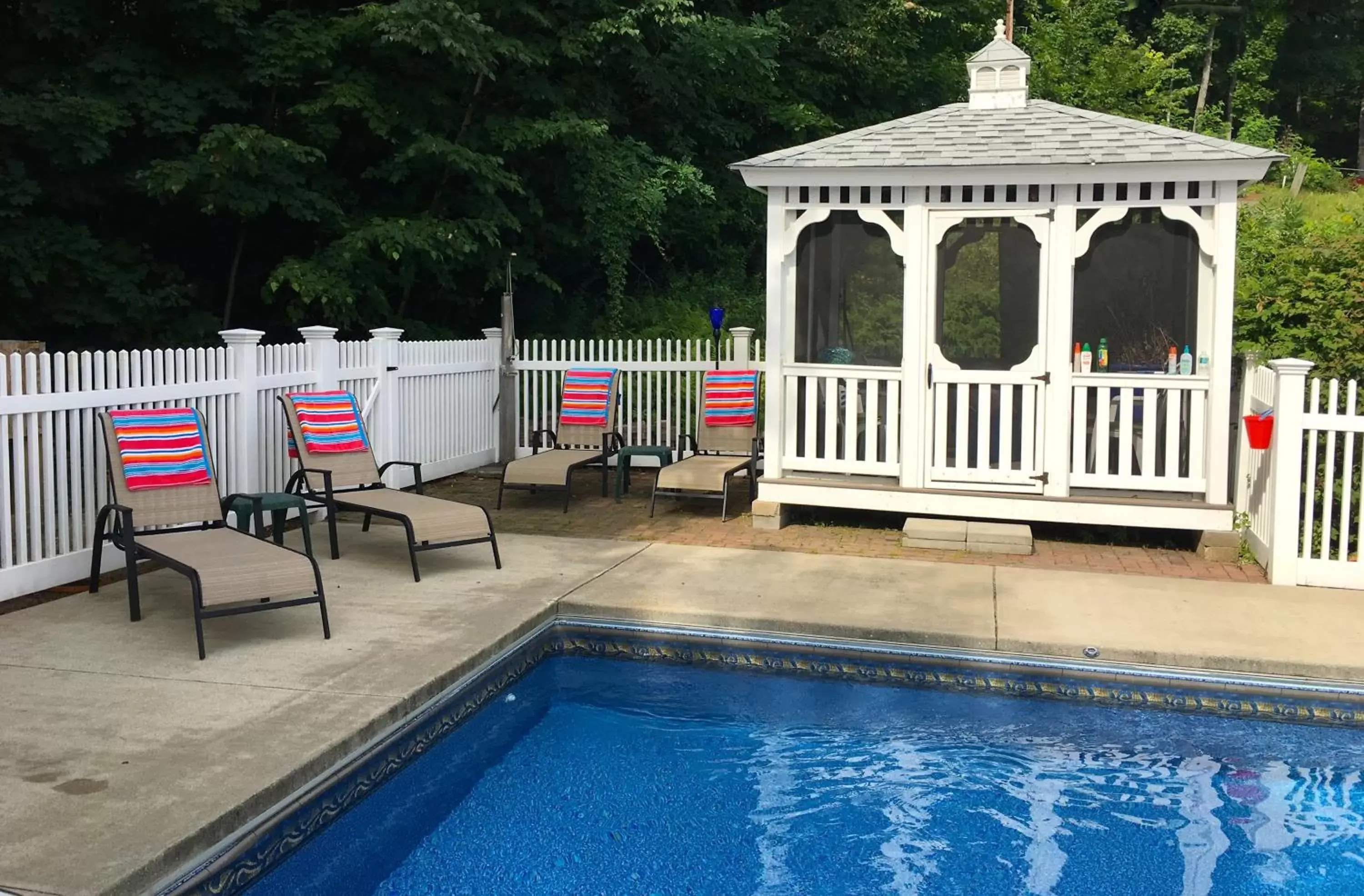 Swimming pool in Center Harbor Sutton House B & B