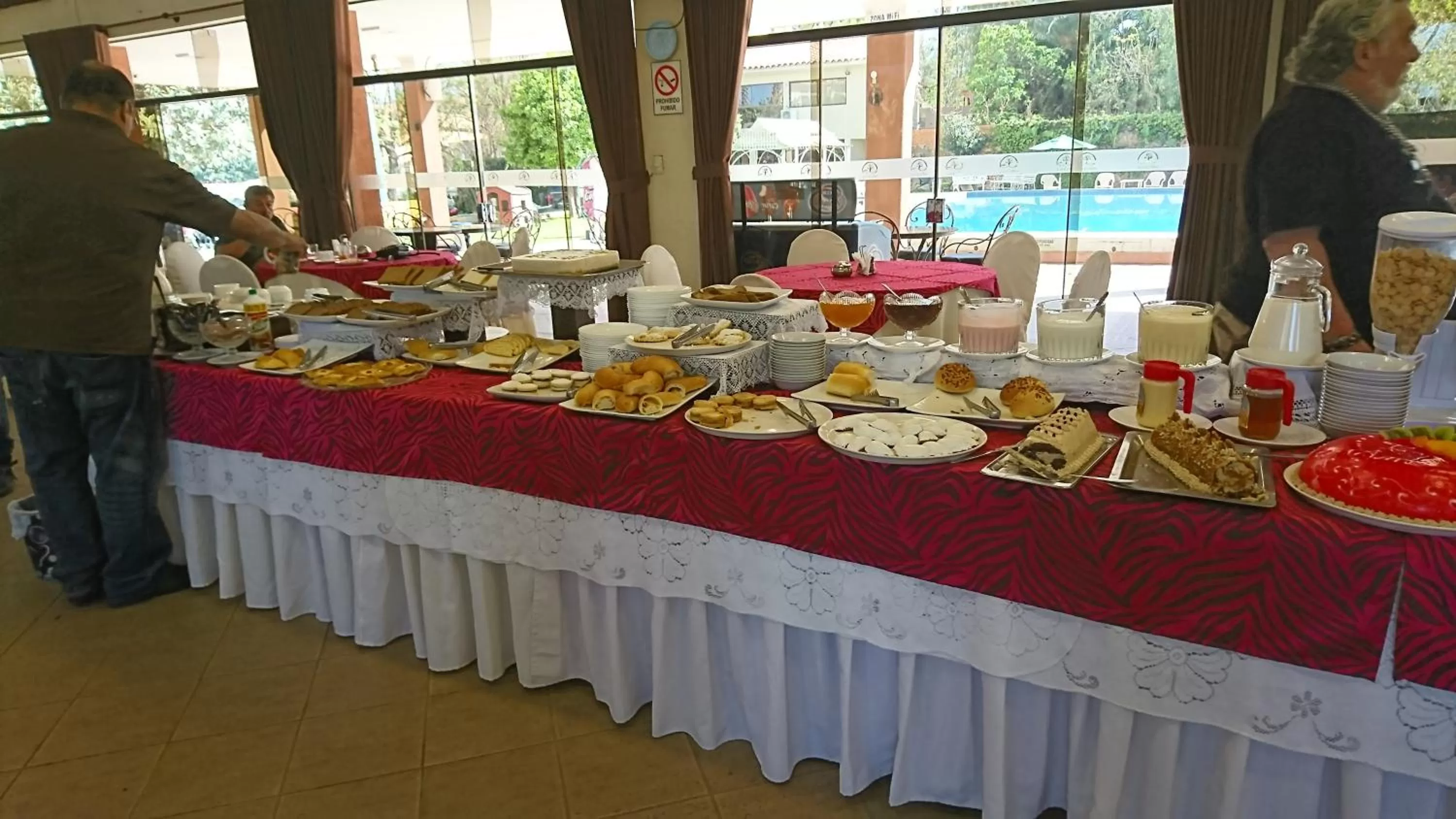 American breakfast in Hotel Los Ceibos