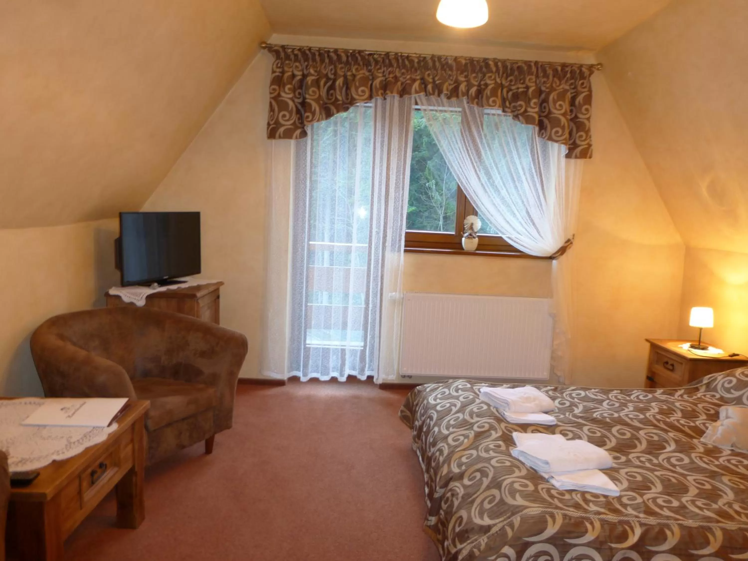 Photo of the whole room, Bed in Hotel Dwór Karolówka