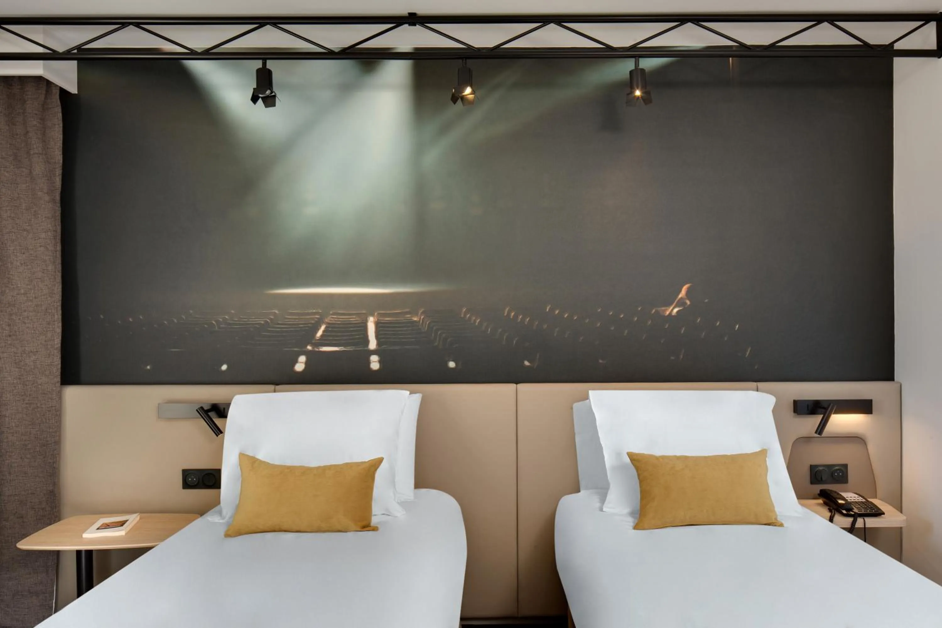 Bed in Mercure Montpellier Centre Comédie