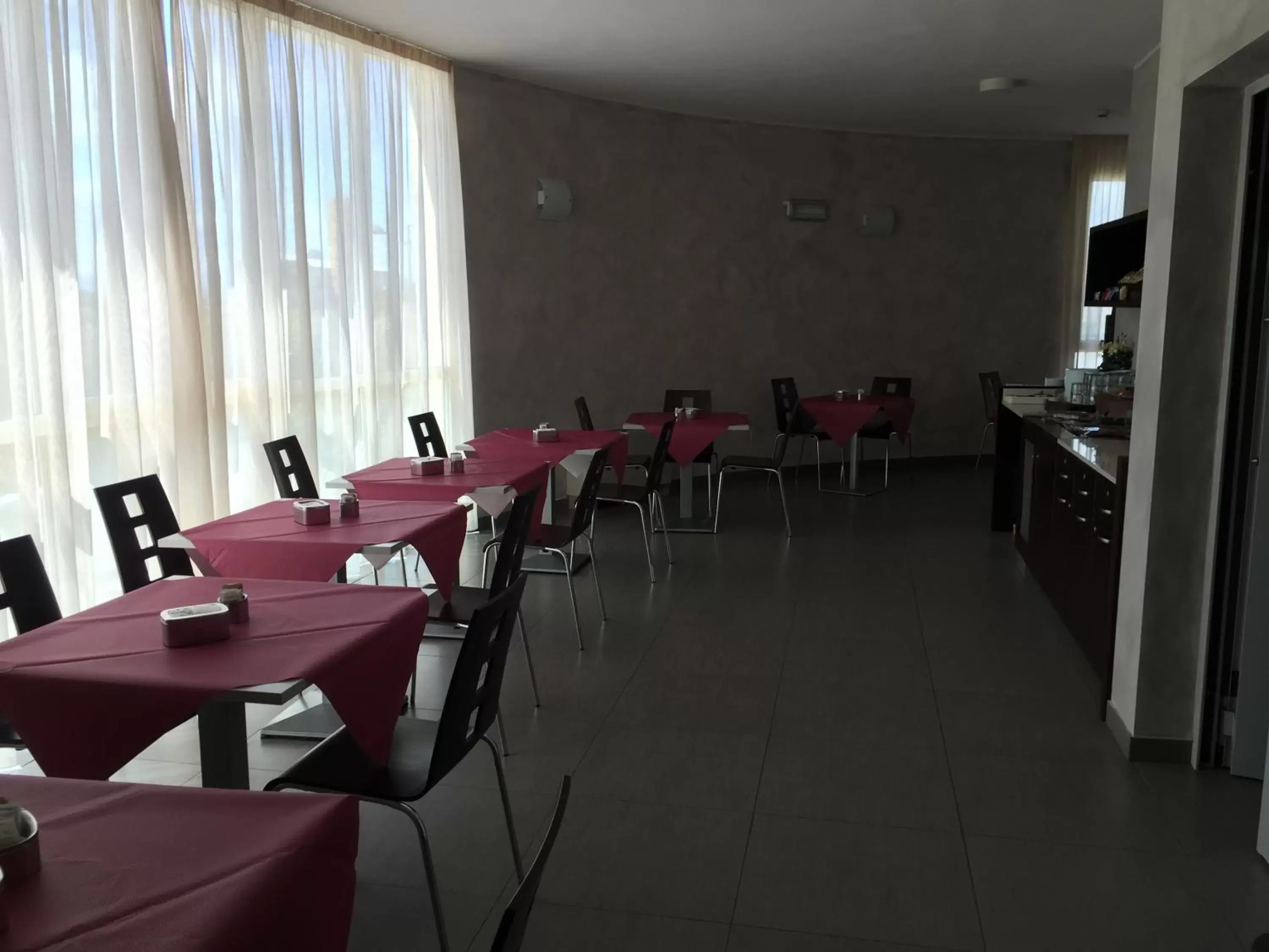 Food and drinks, Restaurant/Places to Eat in Hotel Motel Galaxy Reggio Emilia