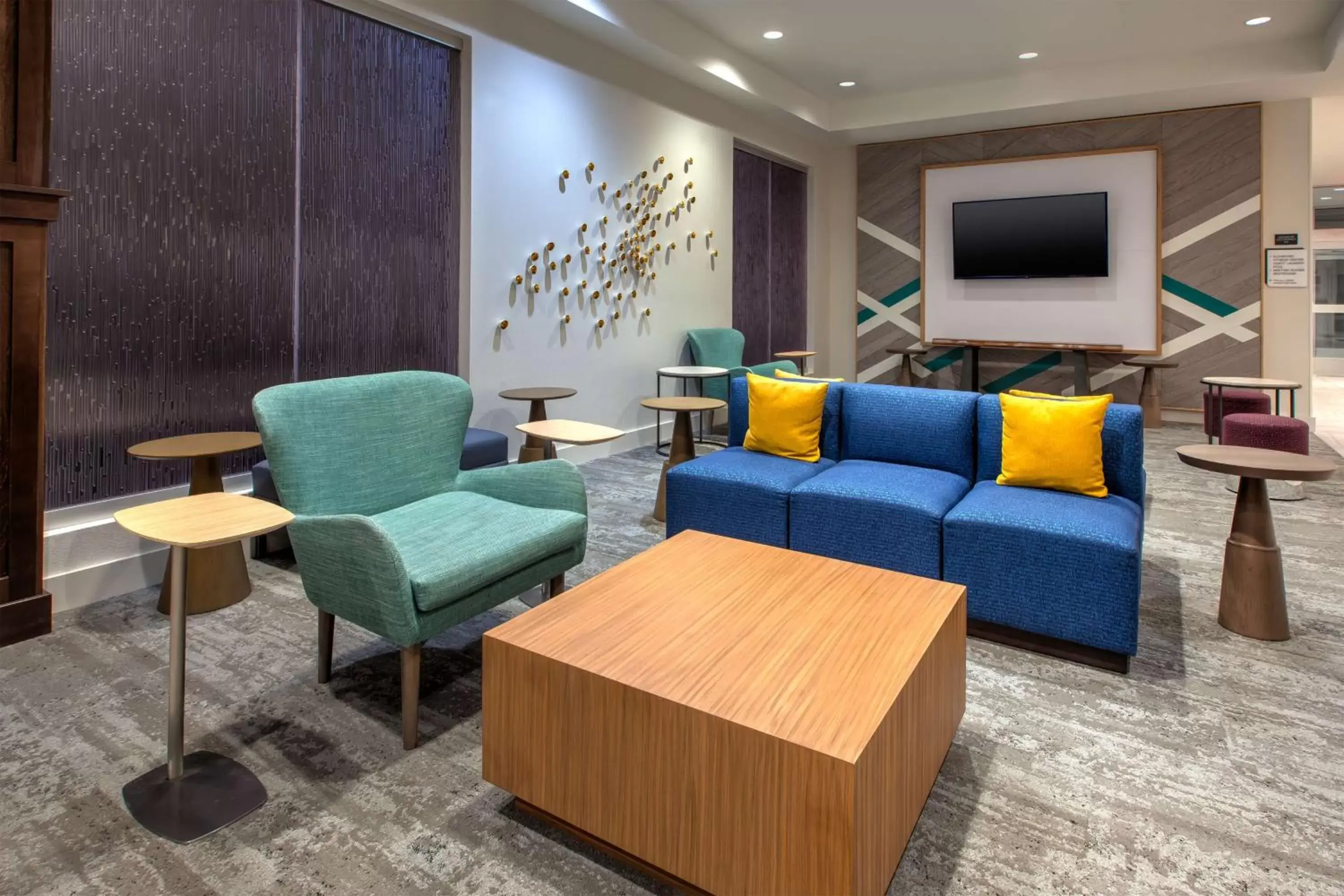 Lobby or reception, Seating Area in Hilton Garden Inn Columbus Easton, Oh