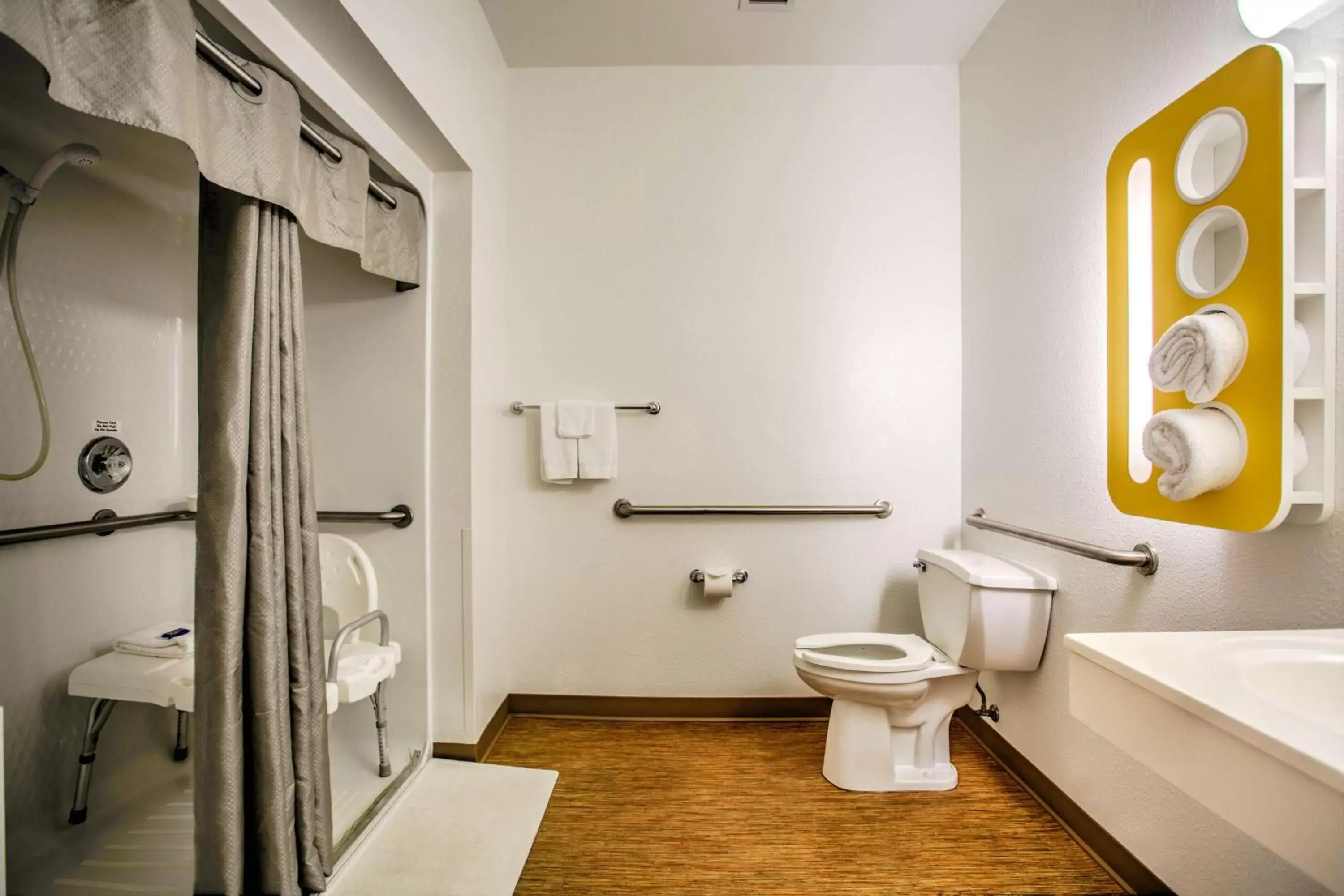Shower, Bathroom in Motel 6-Missoula, MT