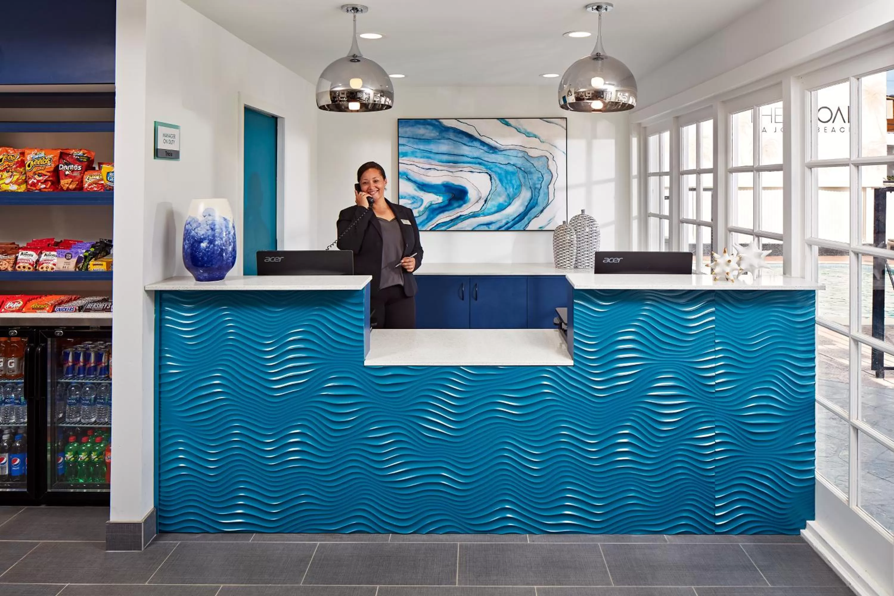 Lobby or reception in The Shoal Hotel La Jolla Beach