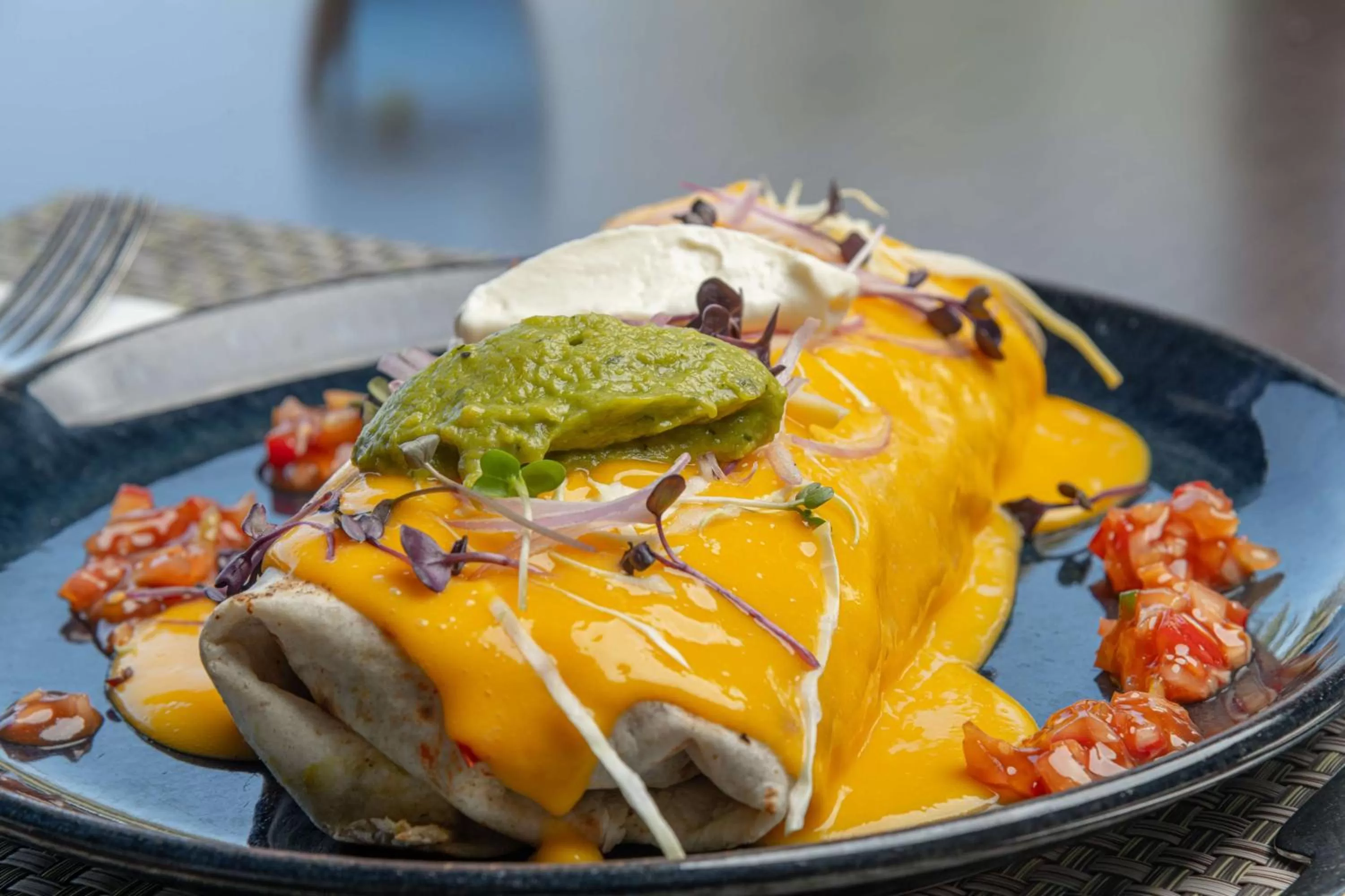 Lounge or bar in Radisson Blu Hotel & Resort, Al Ain