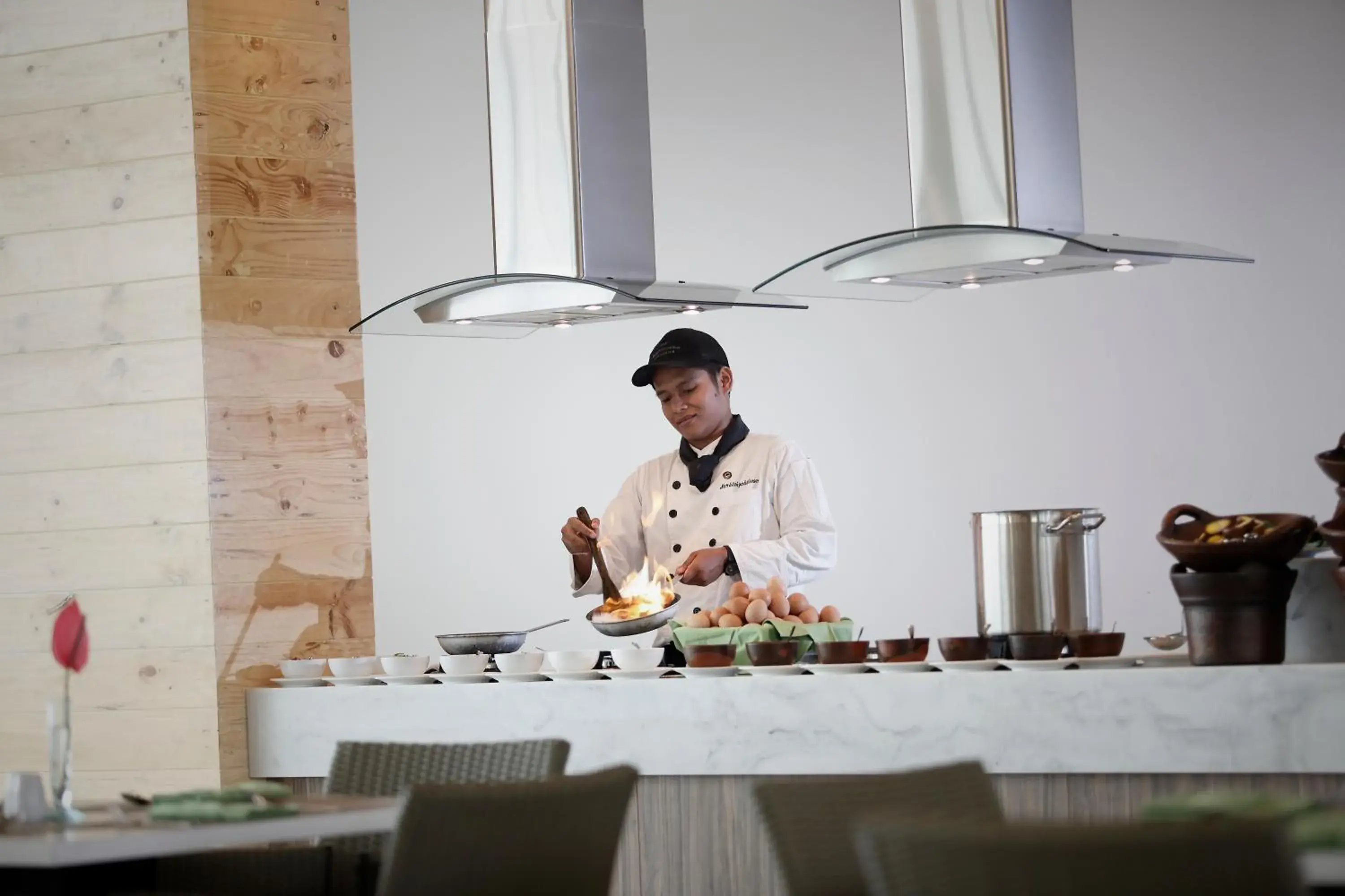 Restaurant/places to eat in Hotel Santika Cikarang Restaurant/places to eat in Hotel Santika Cikarang