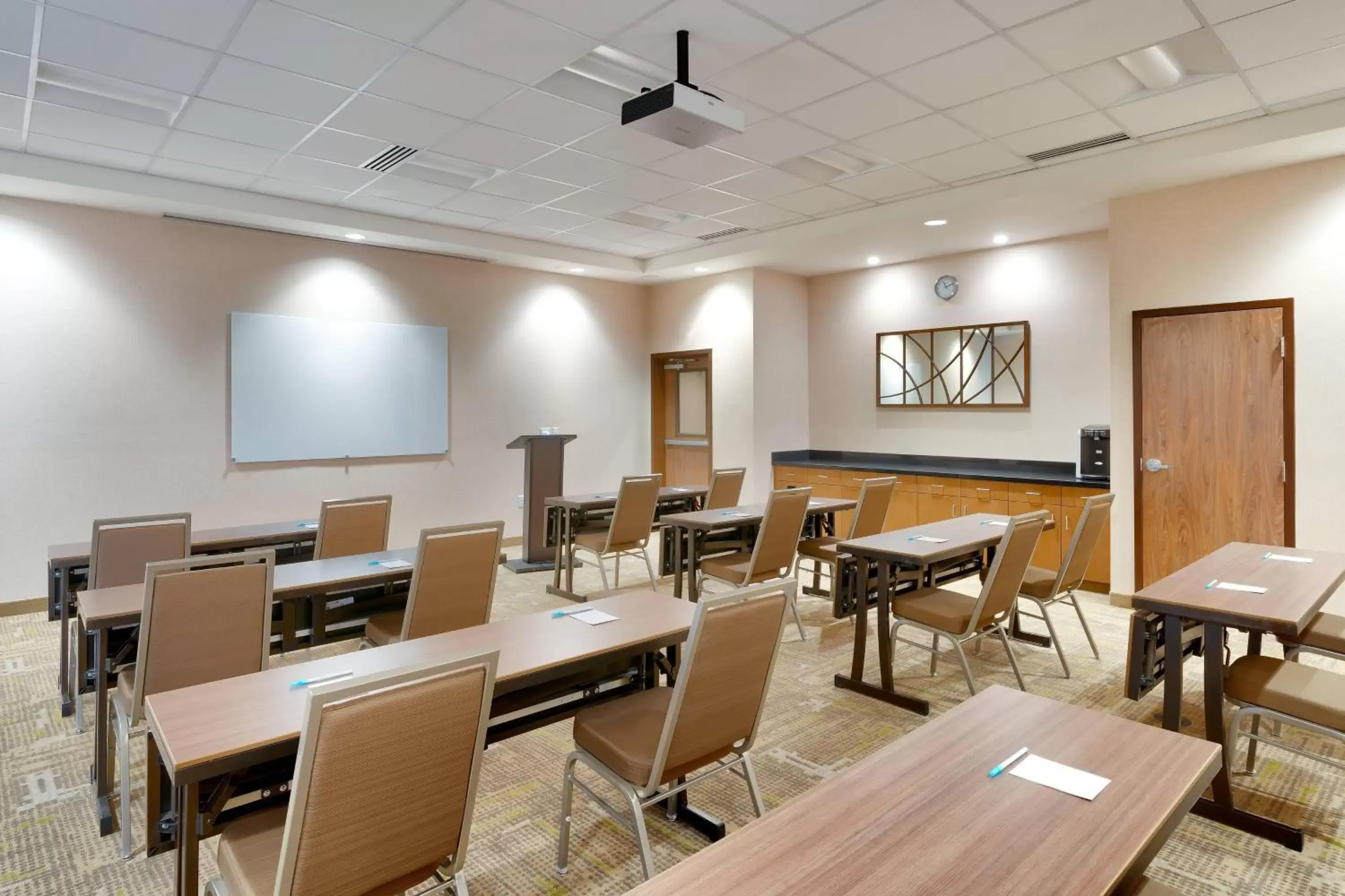 Meeting/conference room, Restaurant/Places to Eat in Fairfield Inn & Suites by Marriott Denver West/Federal Center