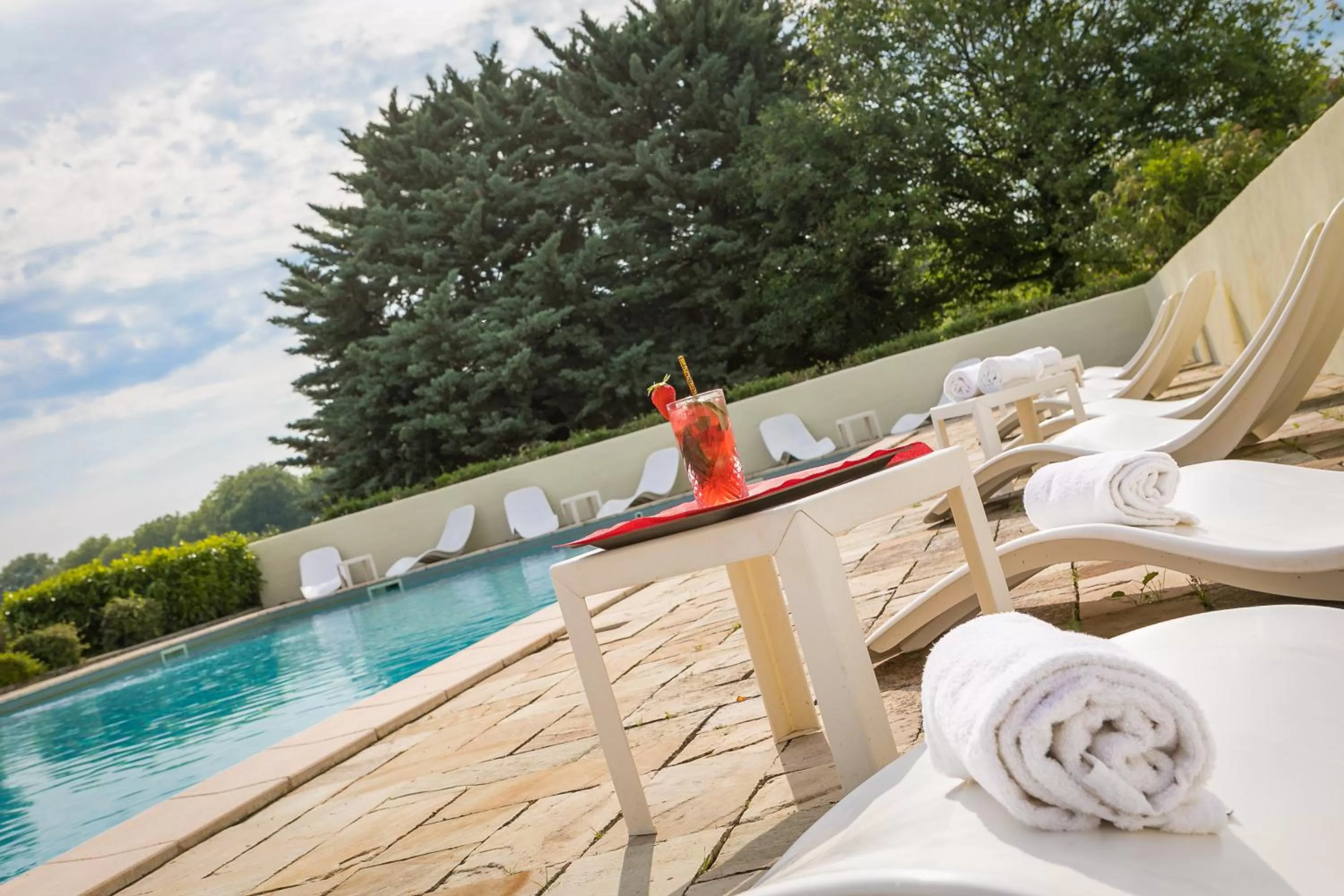 Day in Kyriad Prestige Beaune le Panorama