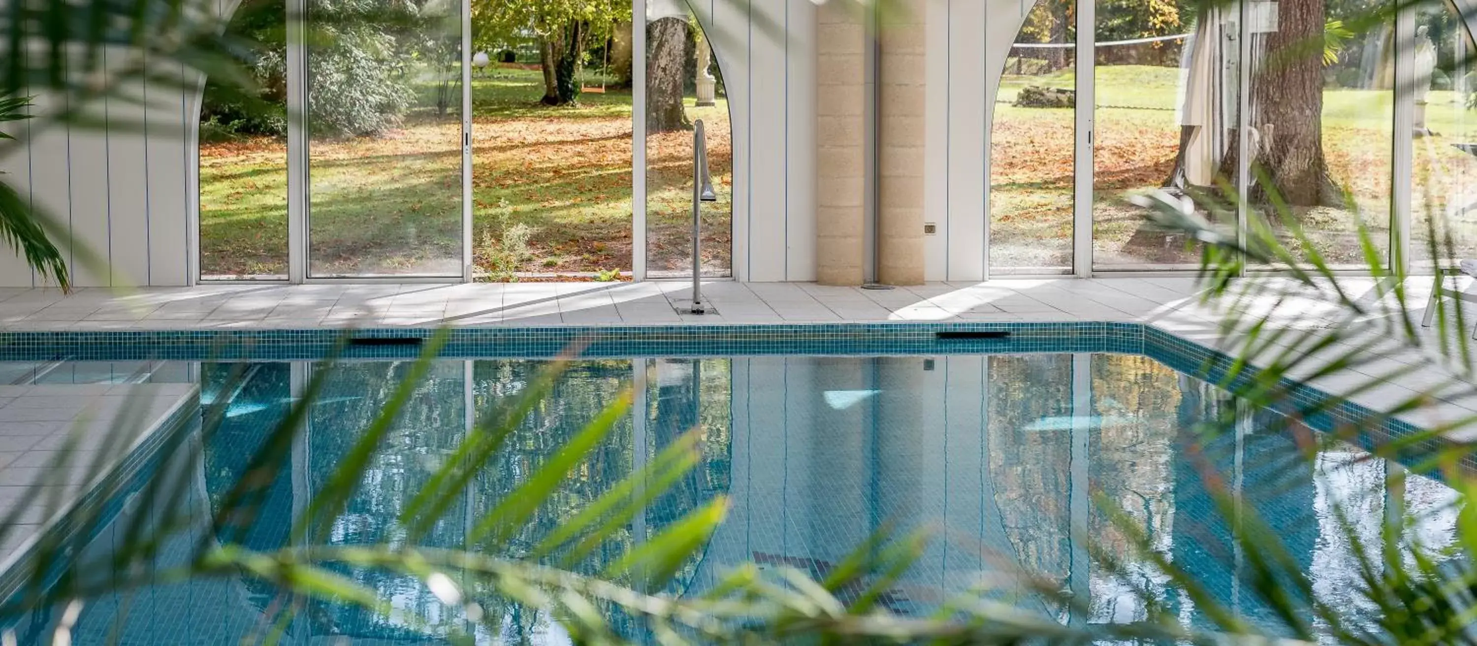 Swimming Pool in Logis Domaine de Fompeyre