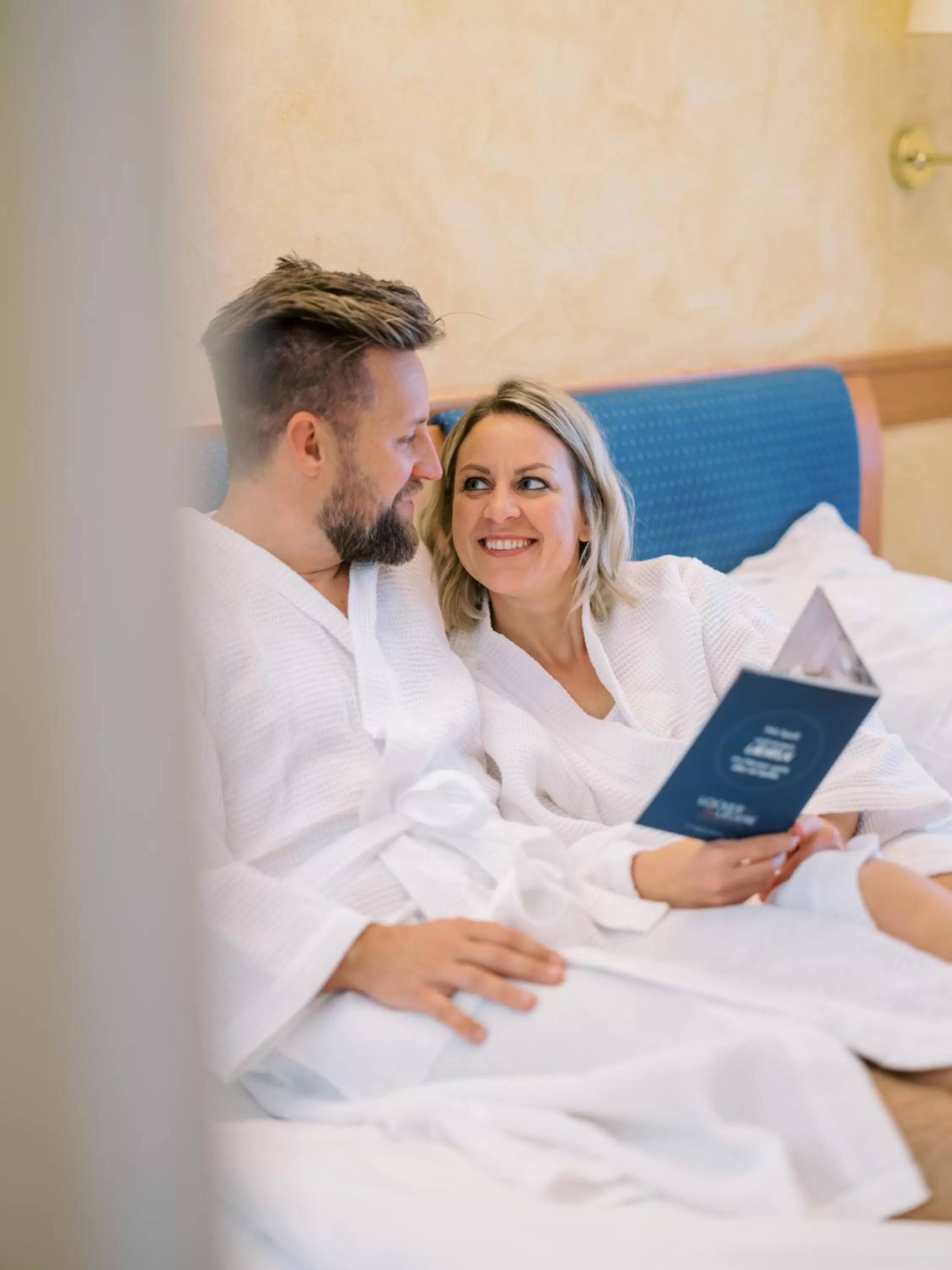 Hotel Locker & Legere