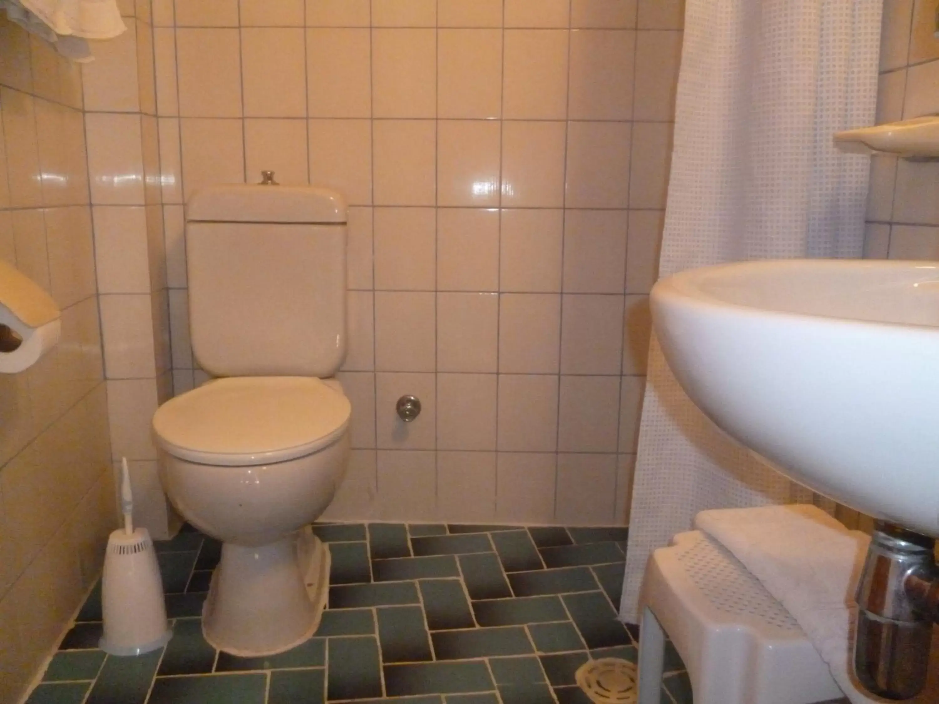 Bathroom in Frankfurt Hotel
