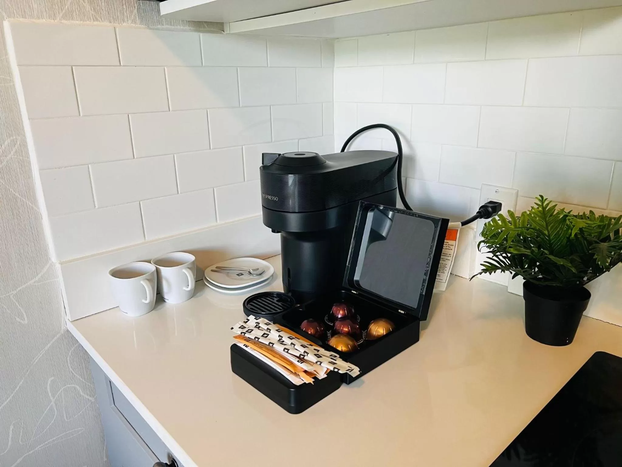 Coffee/tea facilities in Hotel Civilia Lakeside by Civilia Golf Retreat